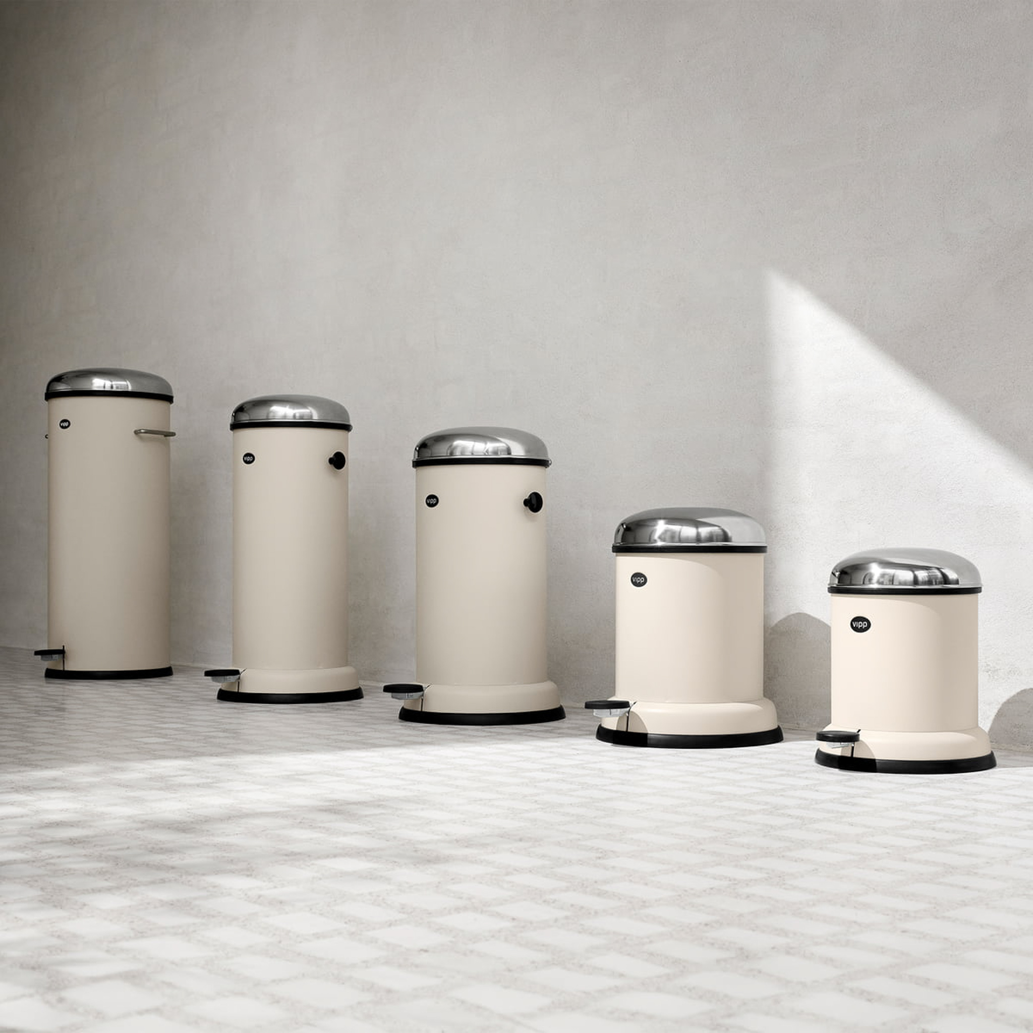 VIPP 17 // PEDAL BIN - TRETEIMER 30 L | BEIGE