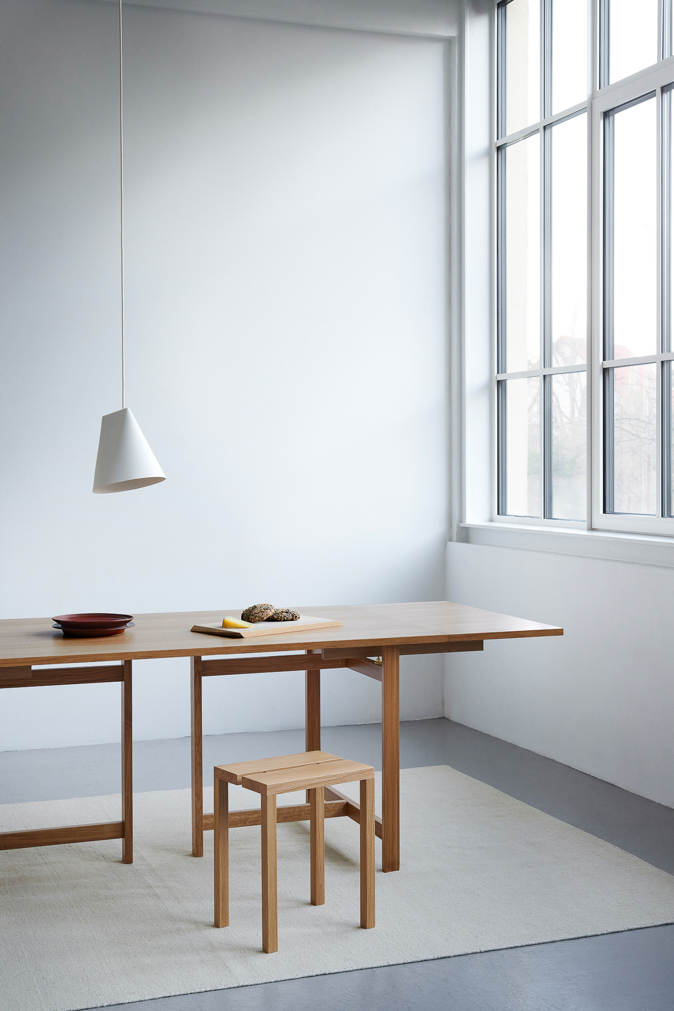 MOEBE // DINING TABLE - 2020 x 90 CM | OAK