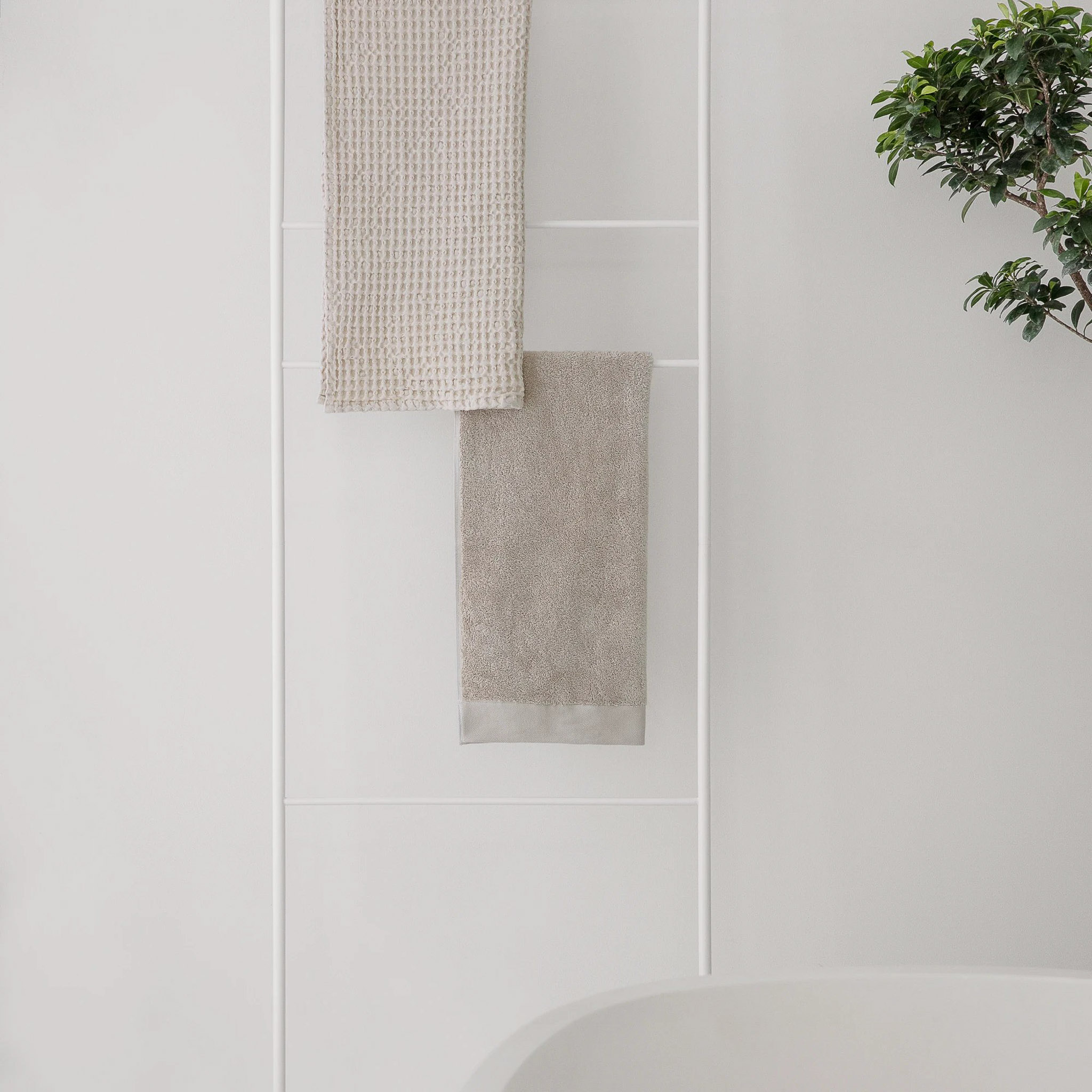 BLOMUS // MODO - TOWEL LADDER | WHITE