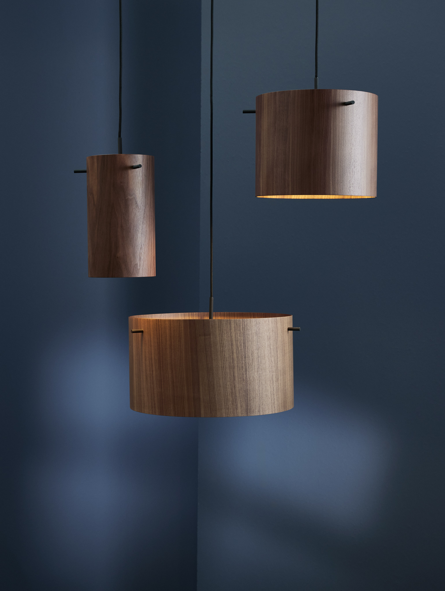 FRANDSEN // FM 1954 PENDANT Ø16 EU - PENDELLEUCHTE | WALNUT