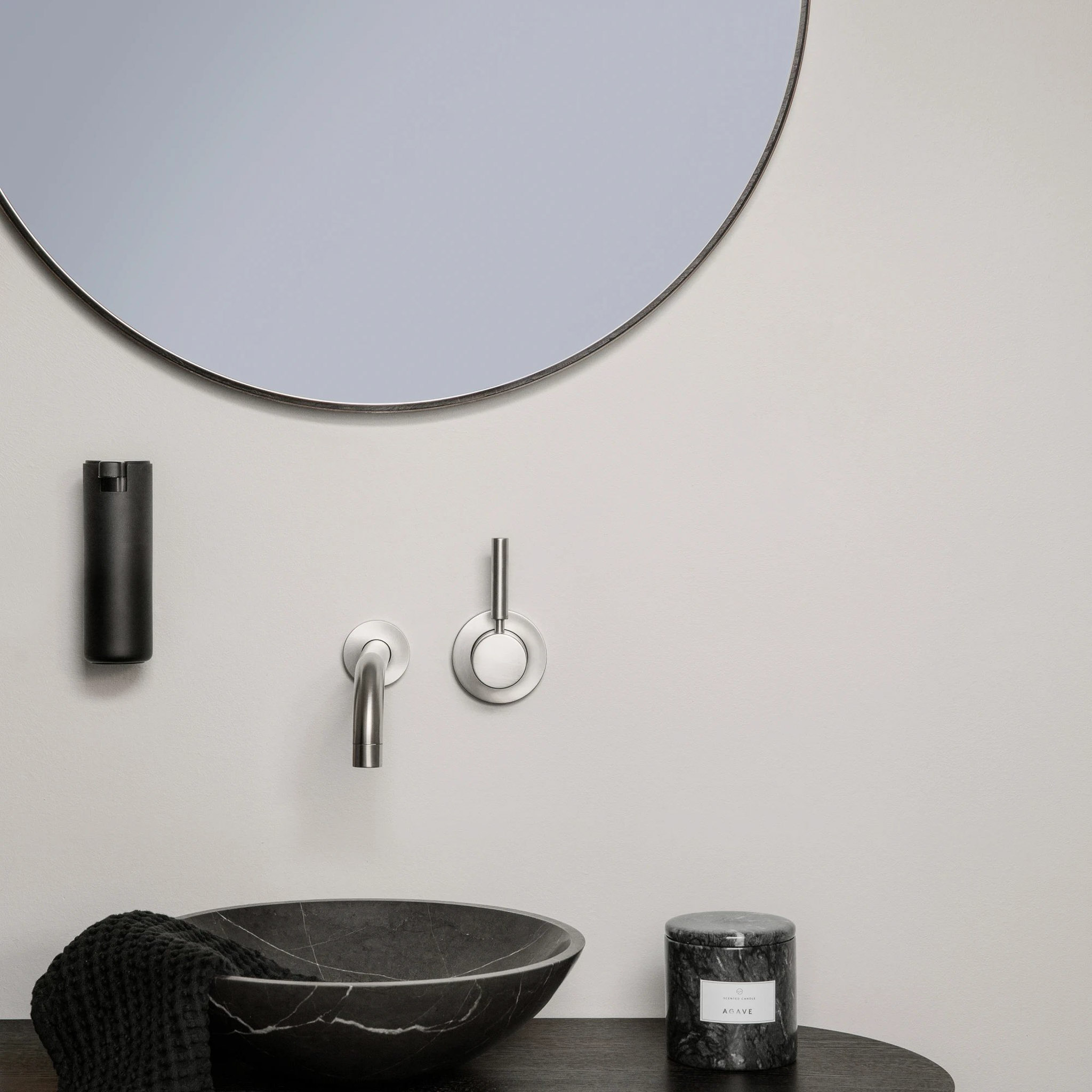 BLOMUS // MODO - SOAP DISPENSER | WITH WALL MOUNTING 165 ML | BLACK