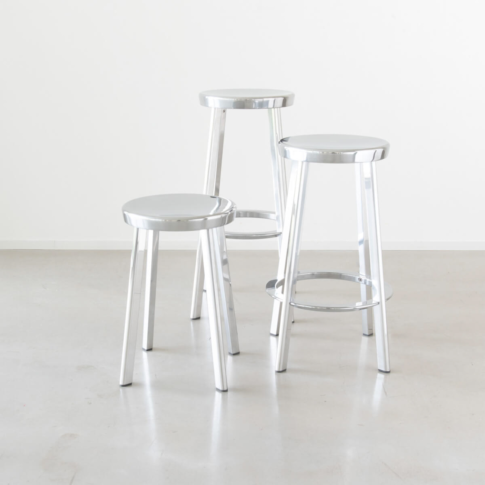 MAGIS // DEJA-VU - STOOL | BLACK MOUNTED | 76CM