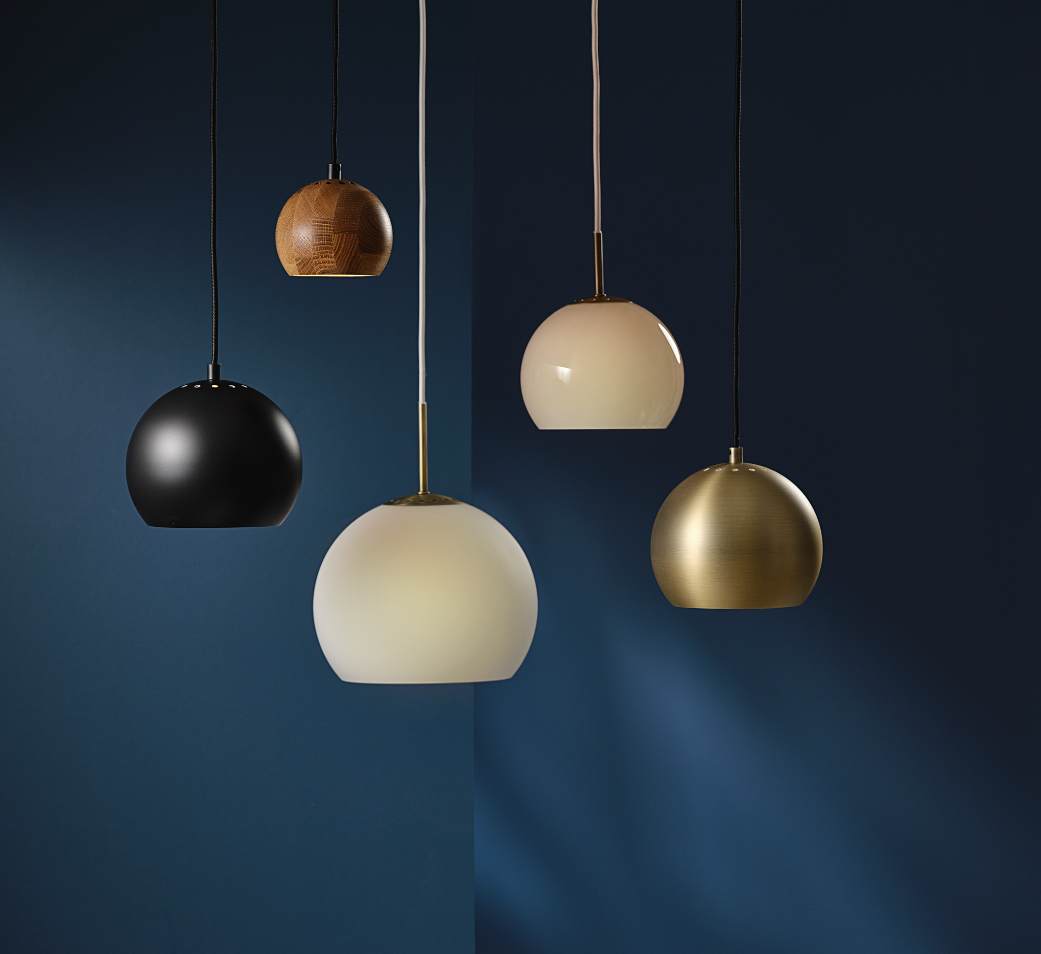 FRANDSEN // BALL GLASS PENDANT Ø18 EU - PENDELLEUCHTE | SAND GREY