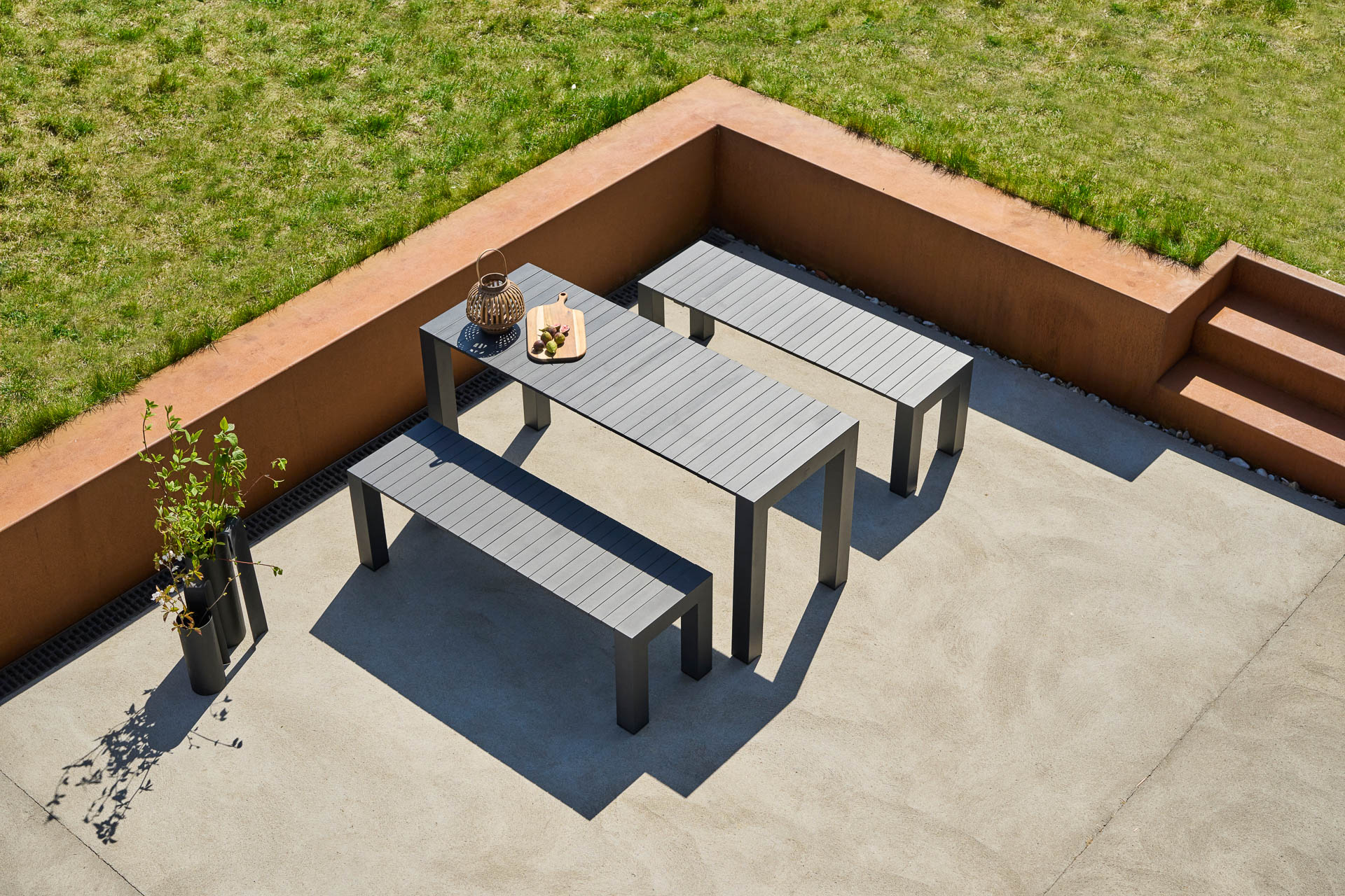 MINDO // MINDO 111 BALCONY TABLE EXTENSION 162/199X60 | DARK GRAY