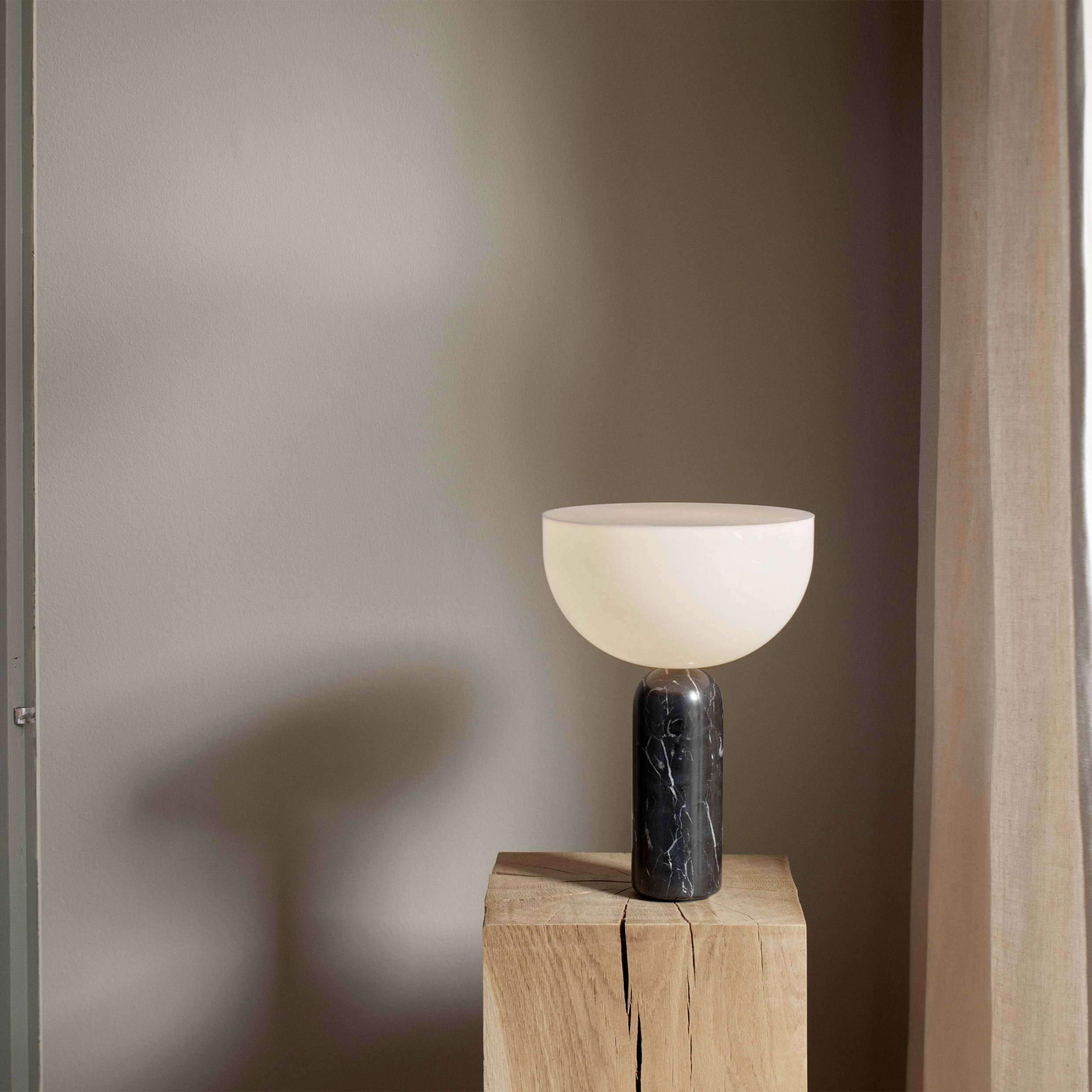 NEW WORKS // KIZU TABLE LAMP SMALL - TISCHLAMPE | 35 CM | SCHWARZ