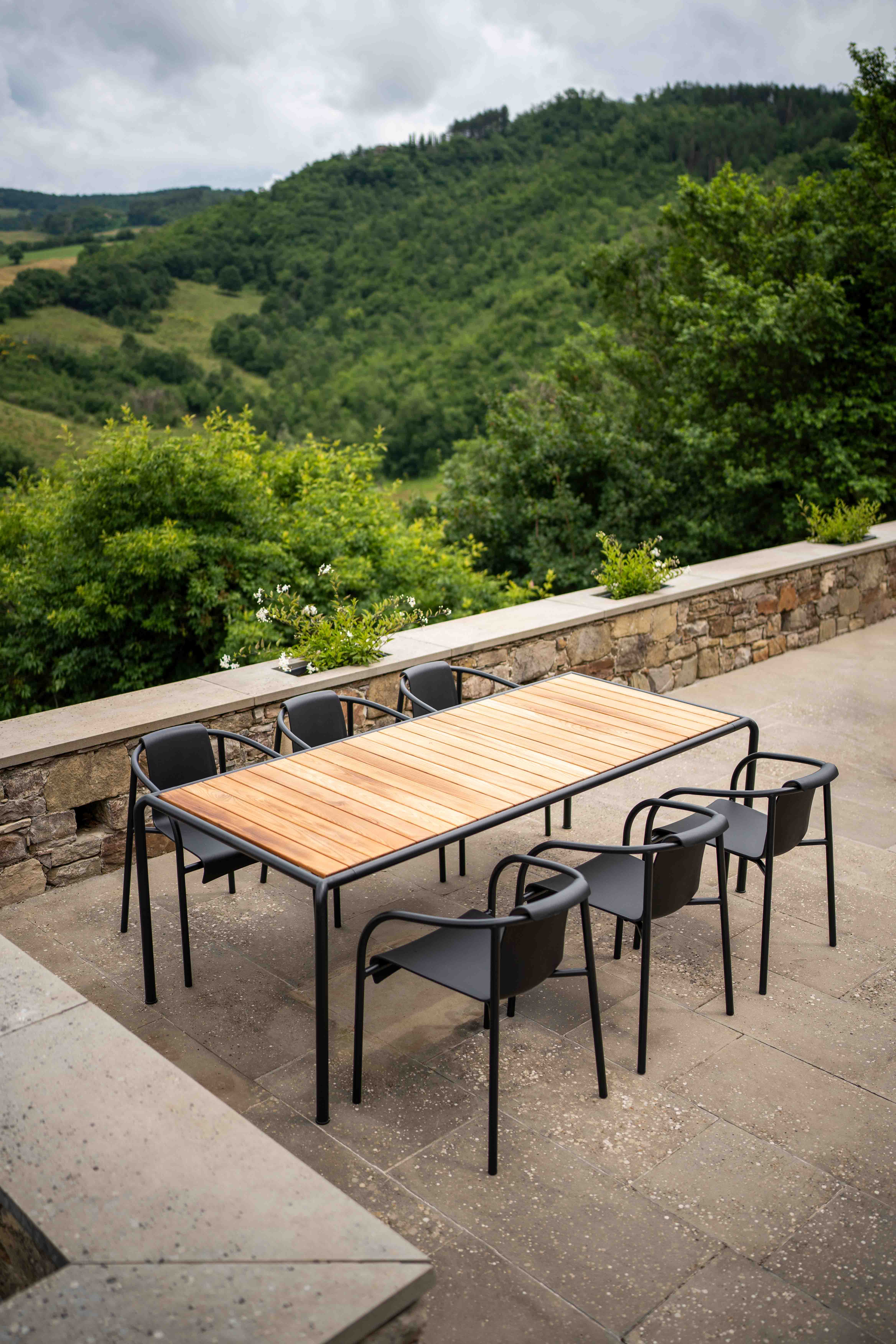 Houe // AVANTI Dining table - Outdoor dining table, 83x98cm, black / black