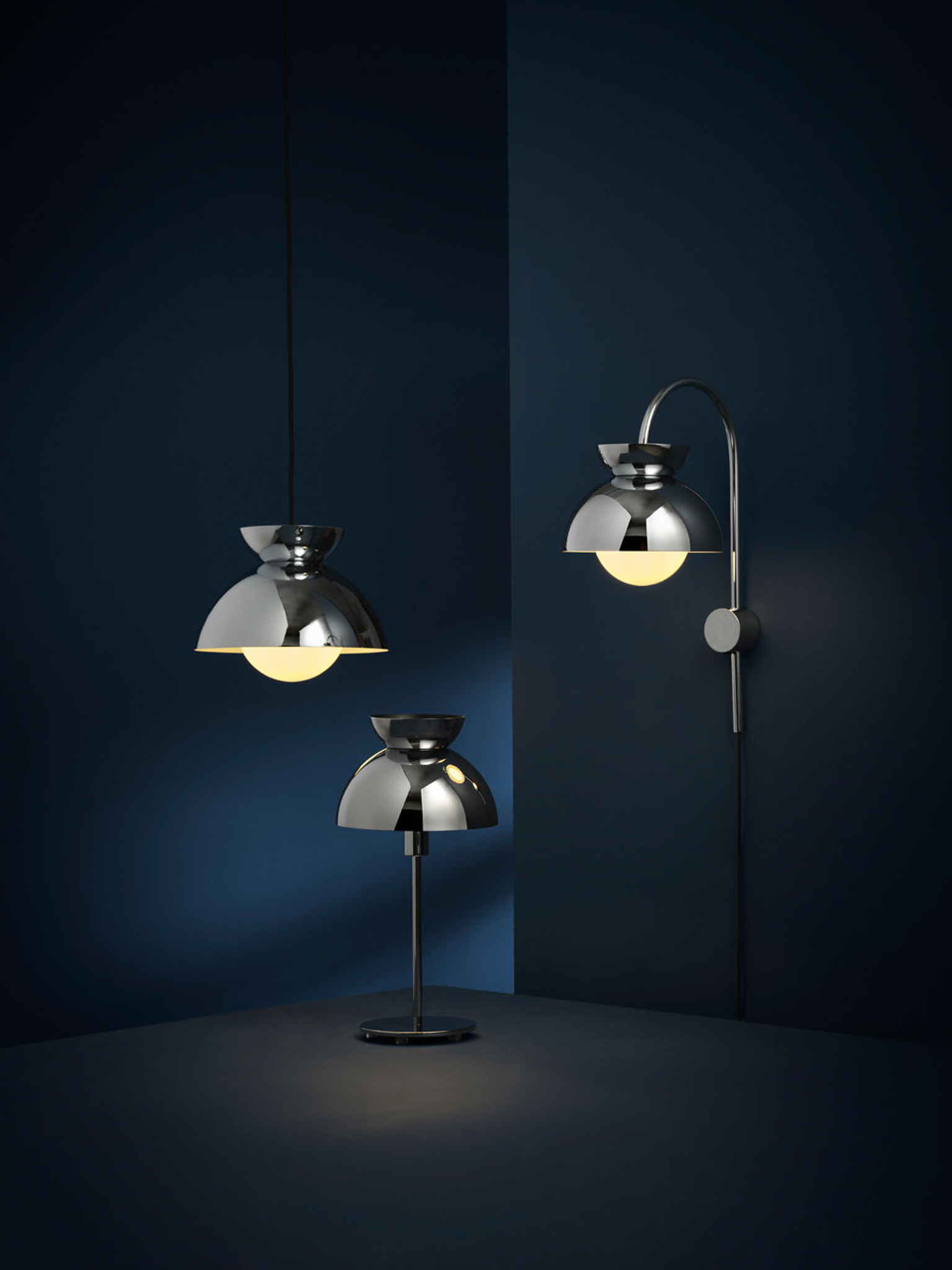 FRANDSEN // BUTTERFLY WALL LAMP EU - CHROME