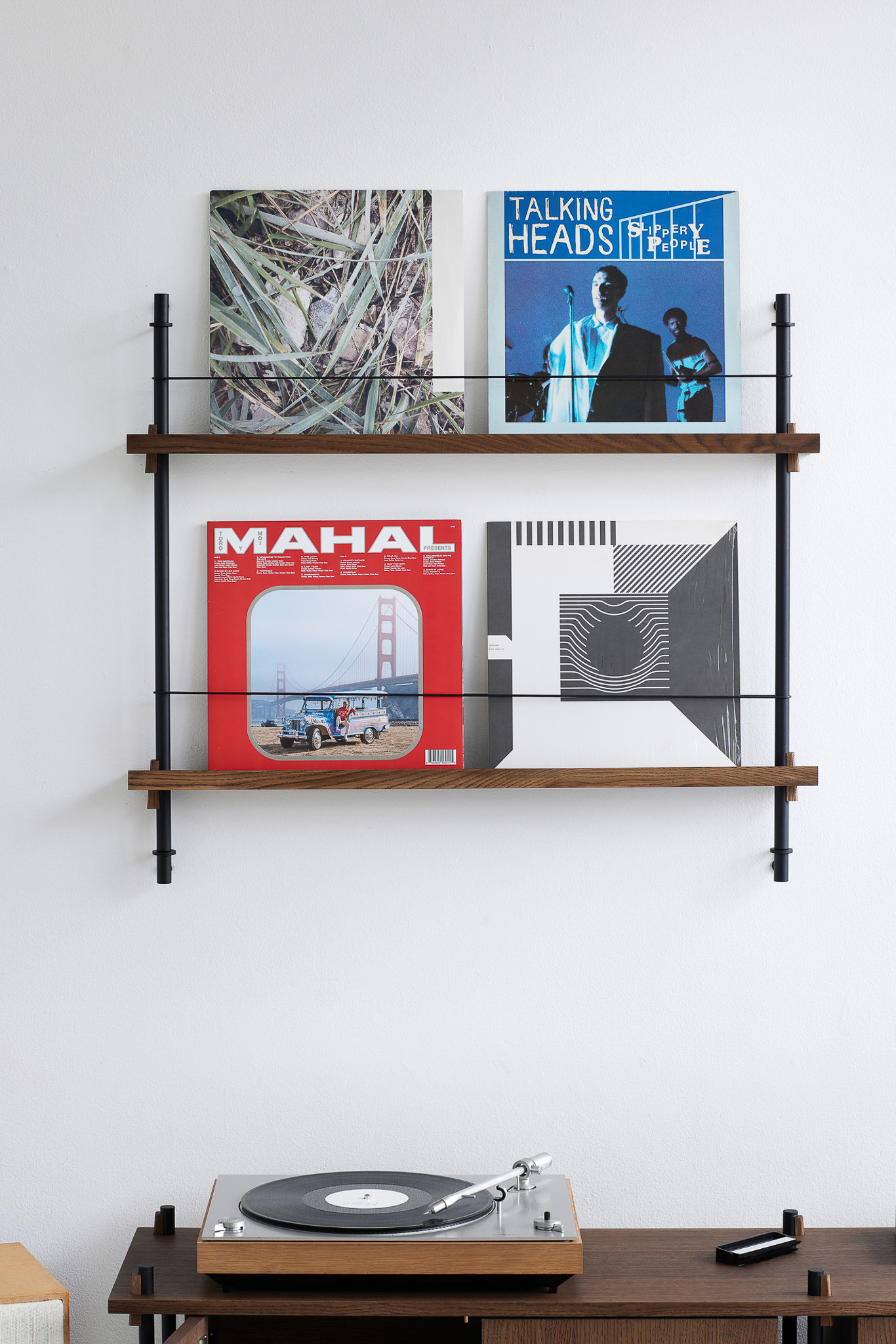 MOEBE // SHELVING SYSTEM - S.115.1.A | 115CM x 86CM |  OAK SHELVES |  WARM GREY LEGS