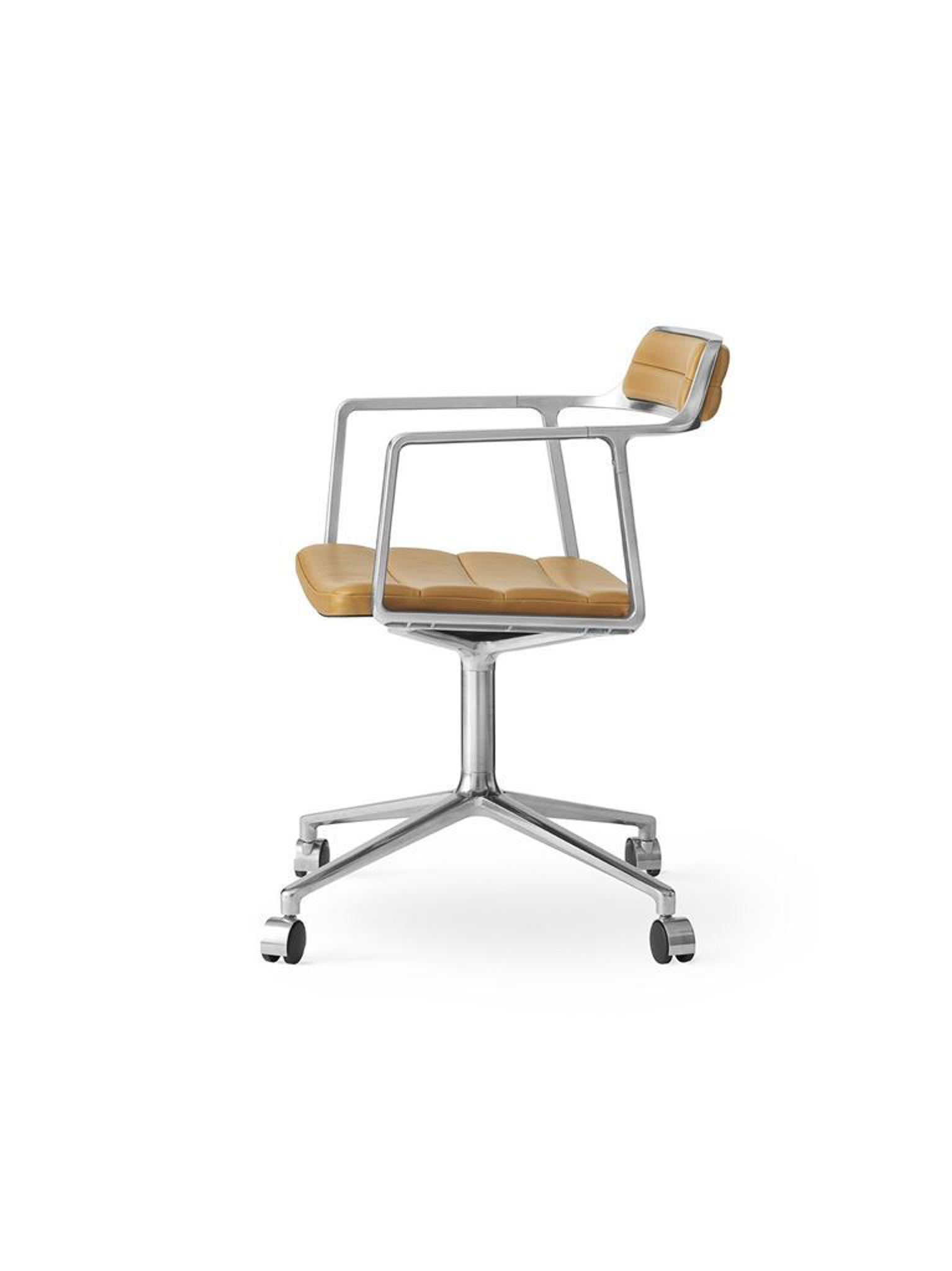 VIPP 452 // SWIVEL CHAIR - LEATHER SAND, POL. FRAME, CASTORS