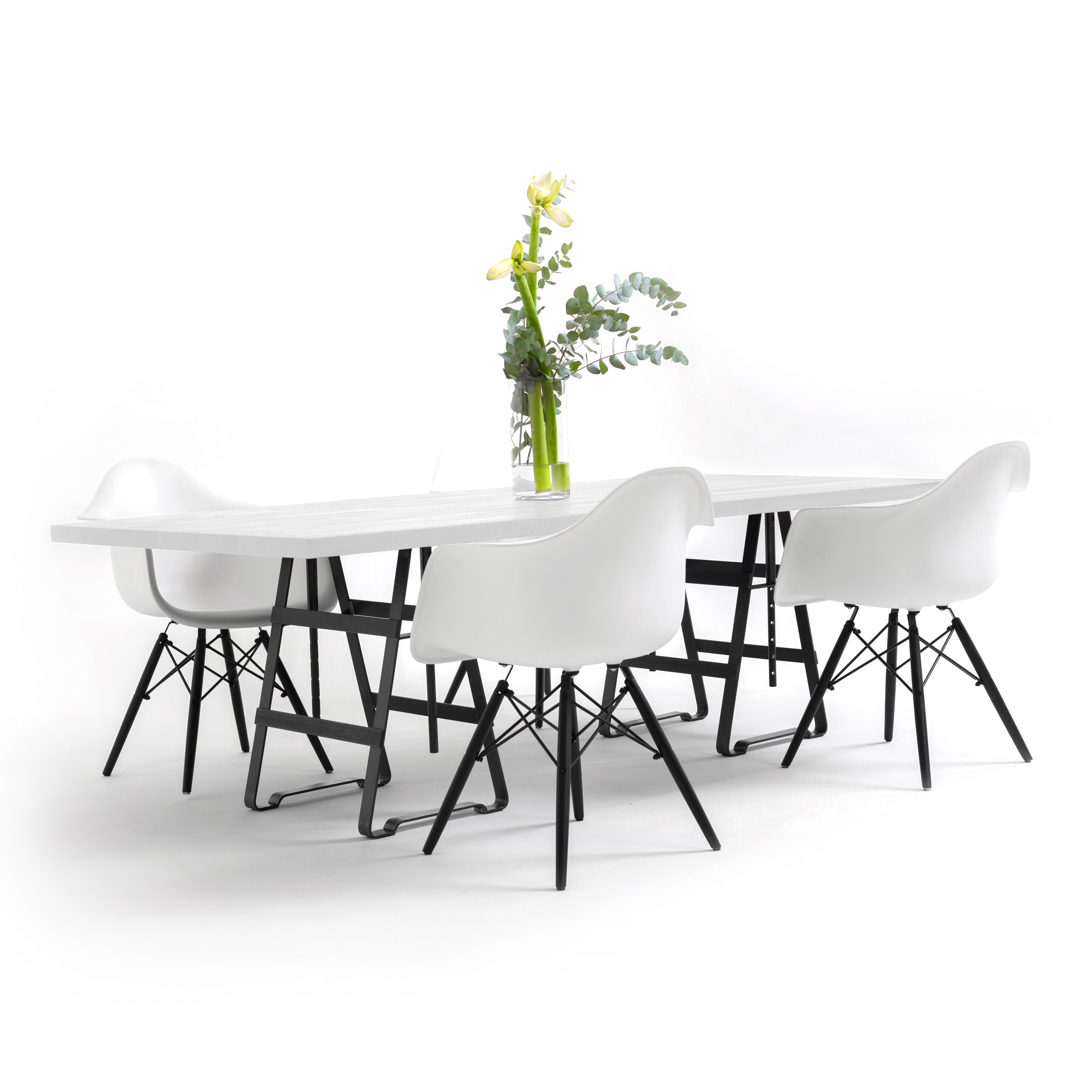 FORM EXCLUSIVE // FYNN - DINING TABLE | GERMAN OAK | WHITE OILED - PAINT MONKEY BLACK - 240CM X 100CM X 4CM