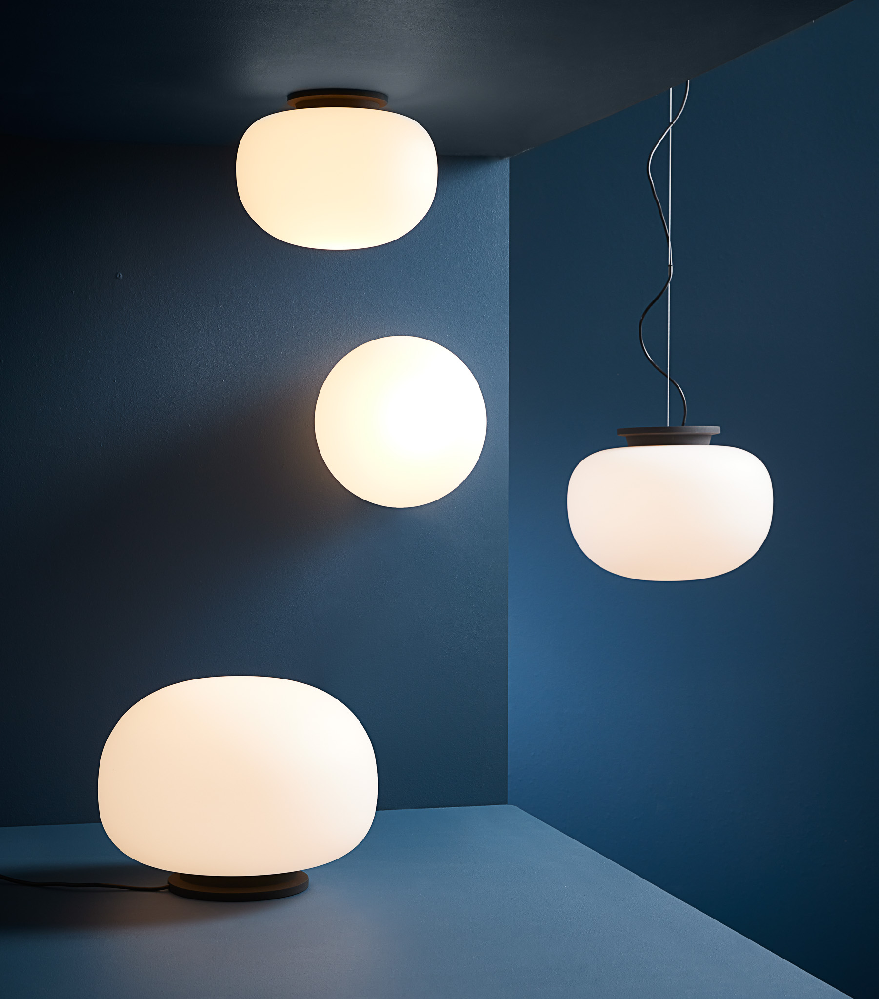 FRANDSEN // SUPERNATE WALL LAMP Ø38 EU - OPAL WHITE/BLACK