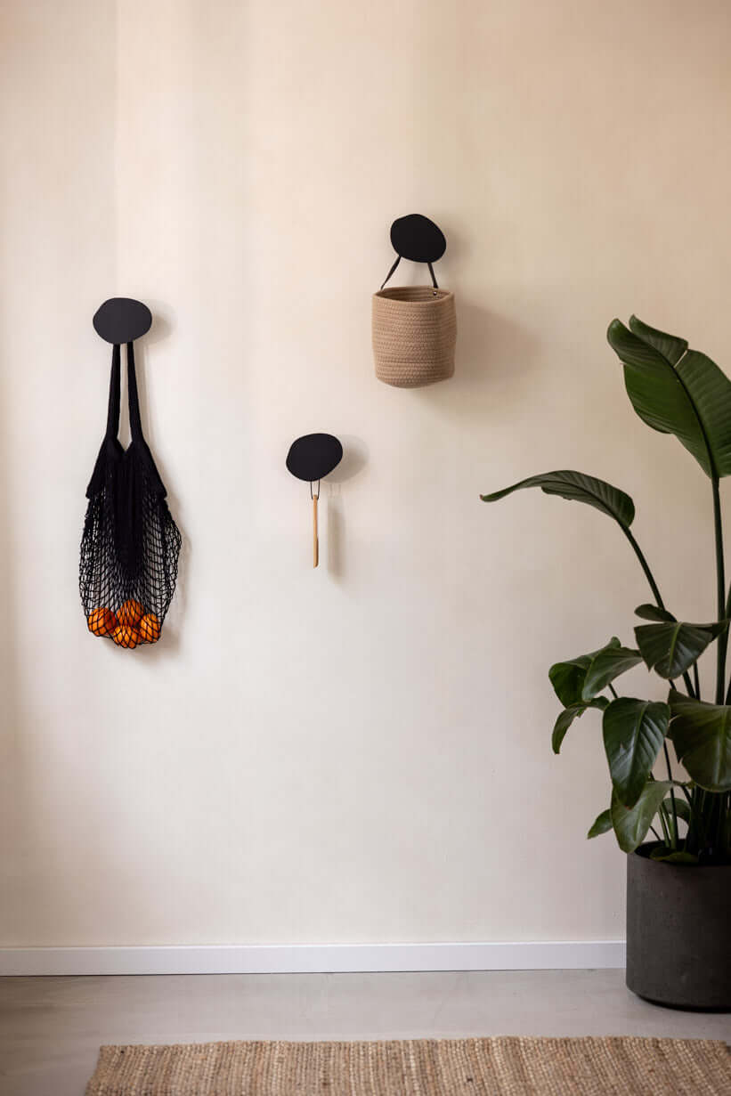 METALLBUDE // LOU - WALL HOOK | BLACK | ORGANIC | SET OF 3