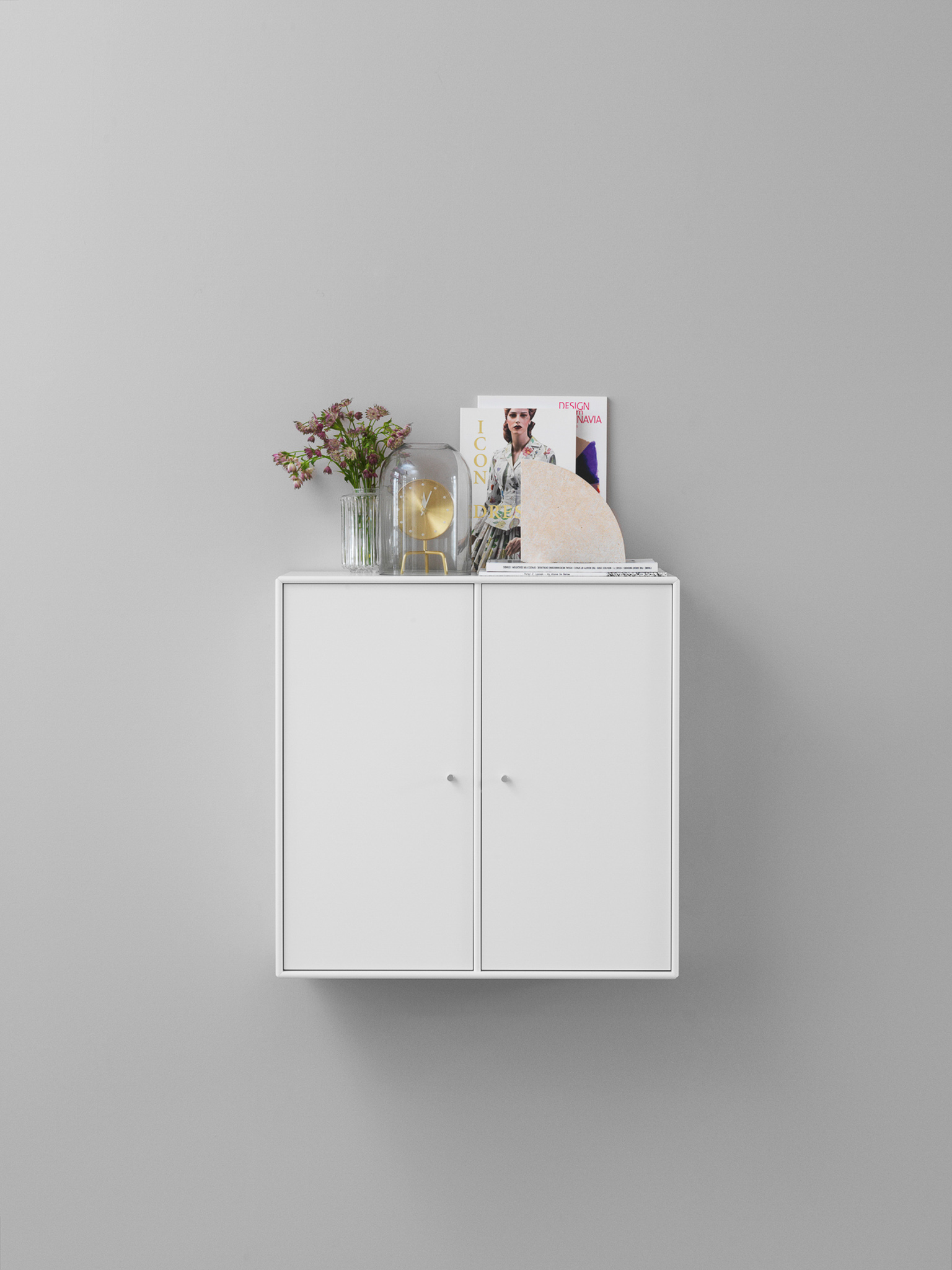 MONTANA // COVER - CABINET | 101 NEW WHITE | LEG COLOR BRASS