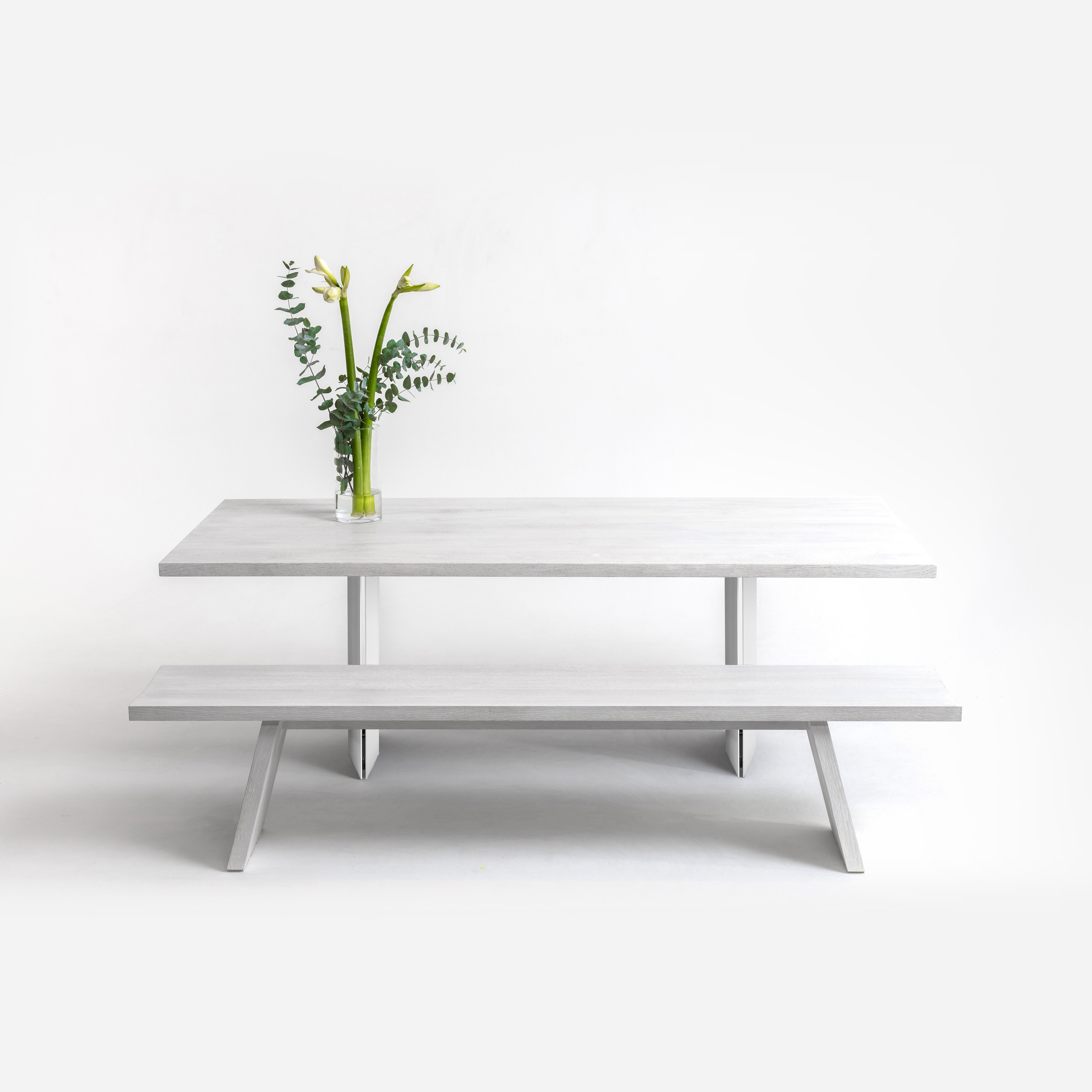 FORM EXCLUSIVE // FYNN - DINING TABLE | GERMAN OAK | WHITE OILED - DOUBLE WHITE - 180CM X 90CM X 4CM