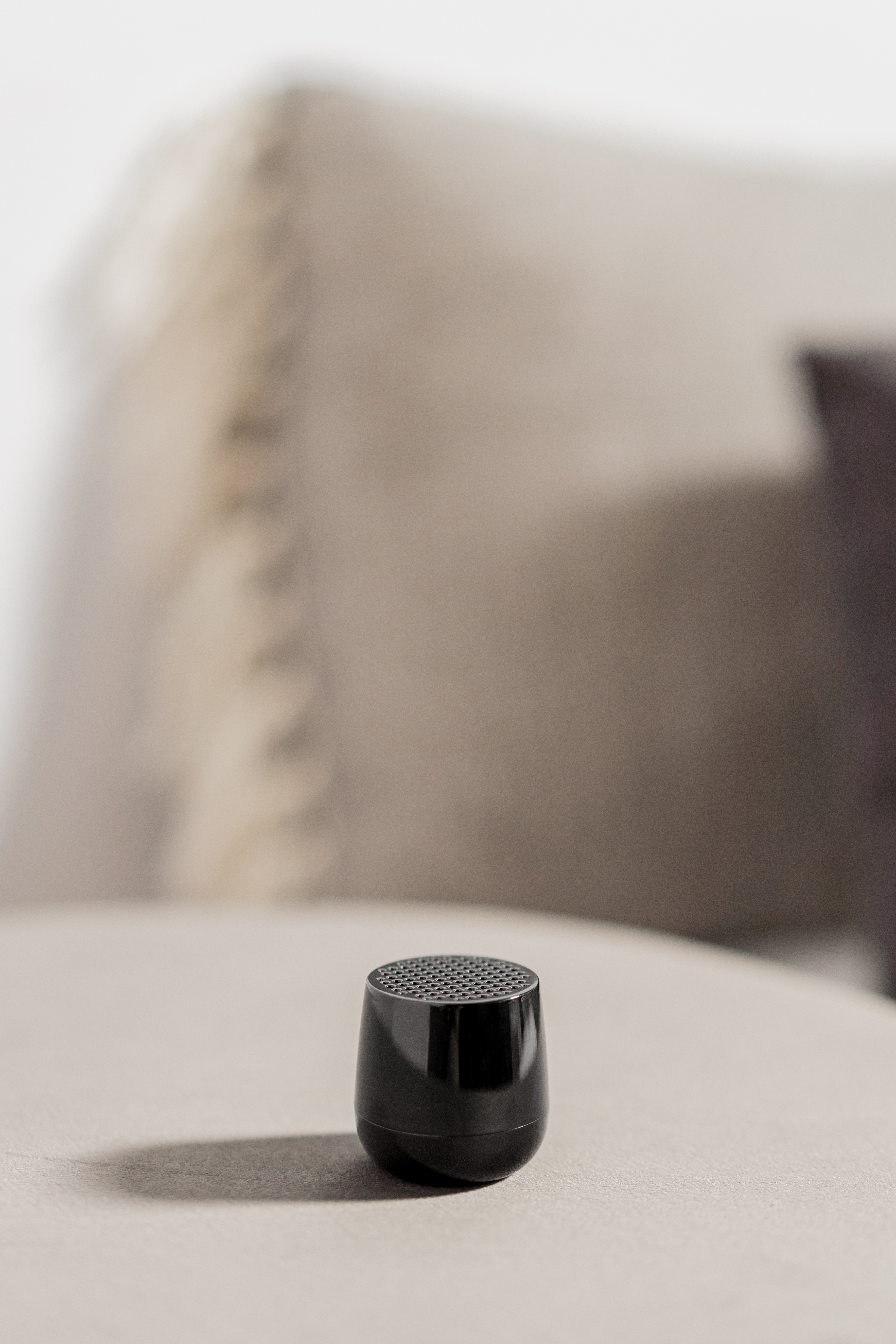 LEXON DESIGN // MINO+ - BLUETOOTH SPEAKER | BLACK