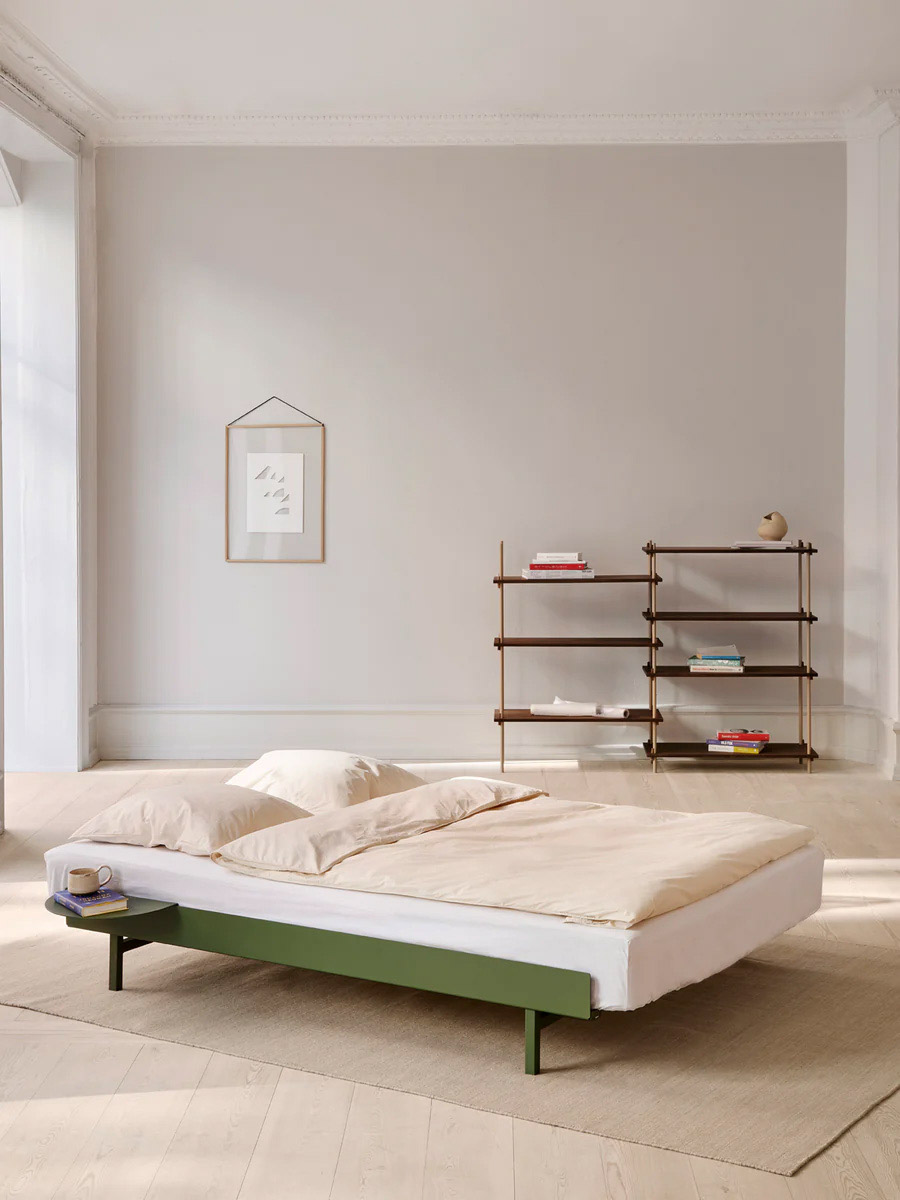 MOEBE // BED 140 CM (LOW) - PINE GREEN | WITH SLATS | 1x SIDE TABLE