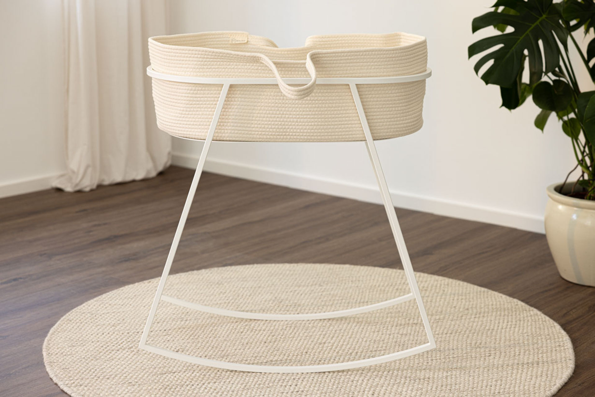 METALLBUDE Korsina Bundle - Baby Cradle  white + Robe Moses Basket  Natural White + Mattress