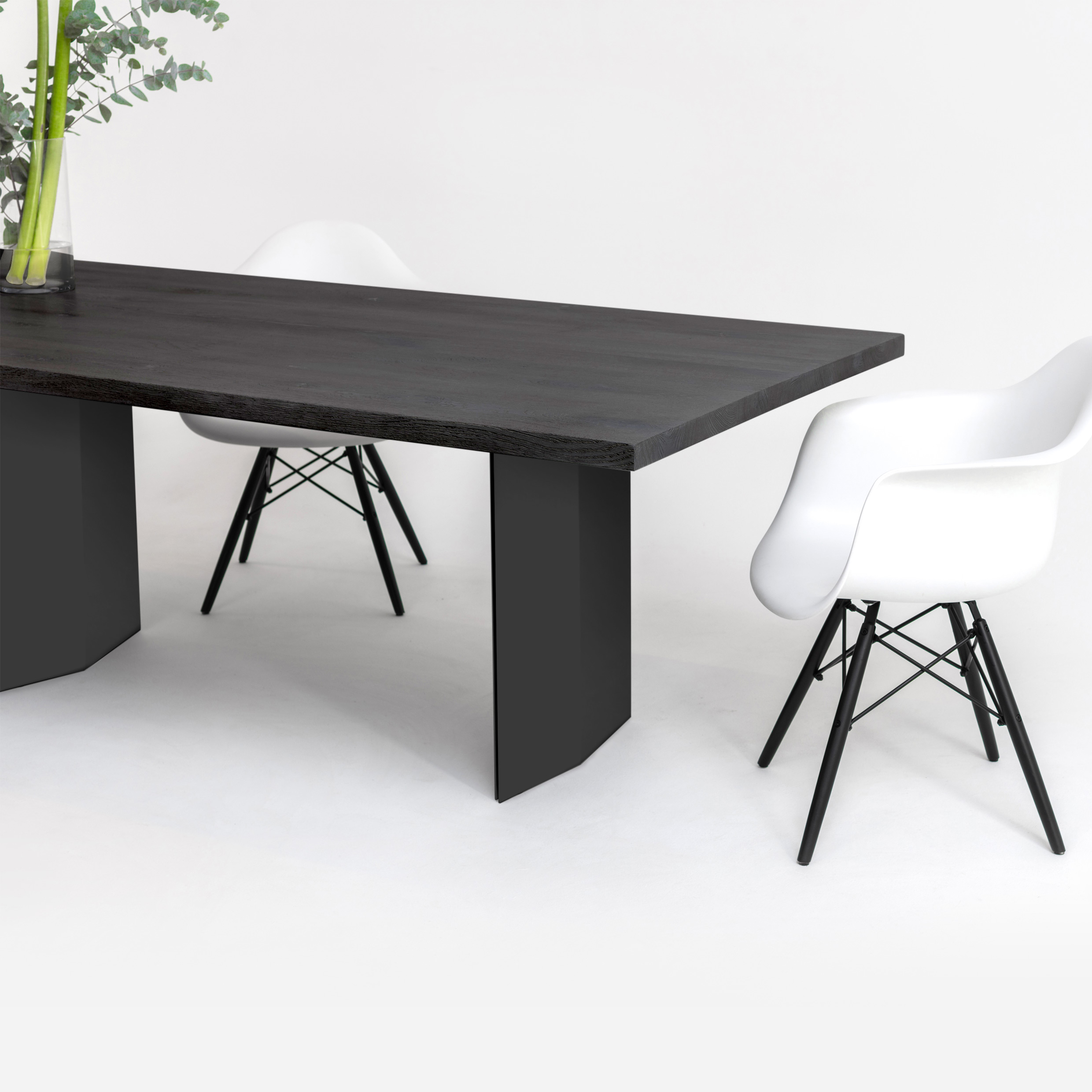 FORM EXCLUSIVE // FYNN - DINING TABLE | GERMAN OAK | BLACK CARED - 220CM X 100CM X 4CM - DOUBLE BLACK
