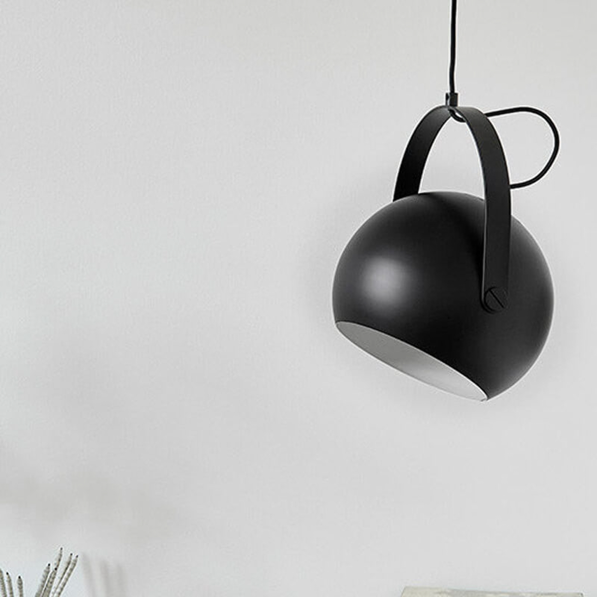 FRANDSEN // BALL HANDLE PENDANT Ø19 EU - PENDELLEUCHTE | MATT BLACK