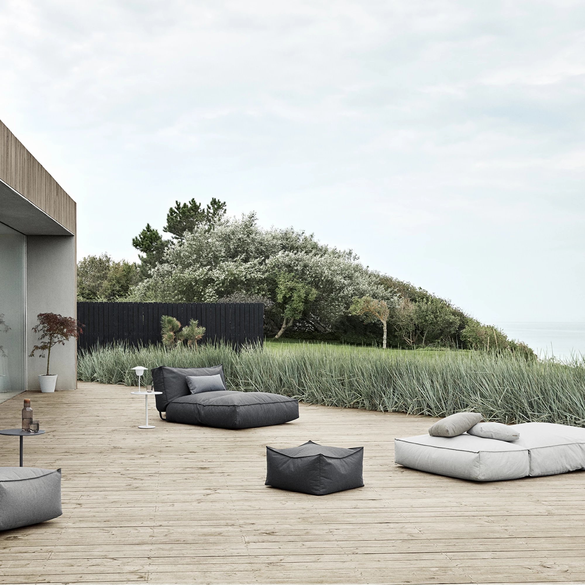 BLOMUS // STAY - OUTDOOR BED | 120 x 190 cm | STONE