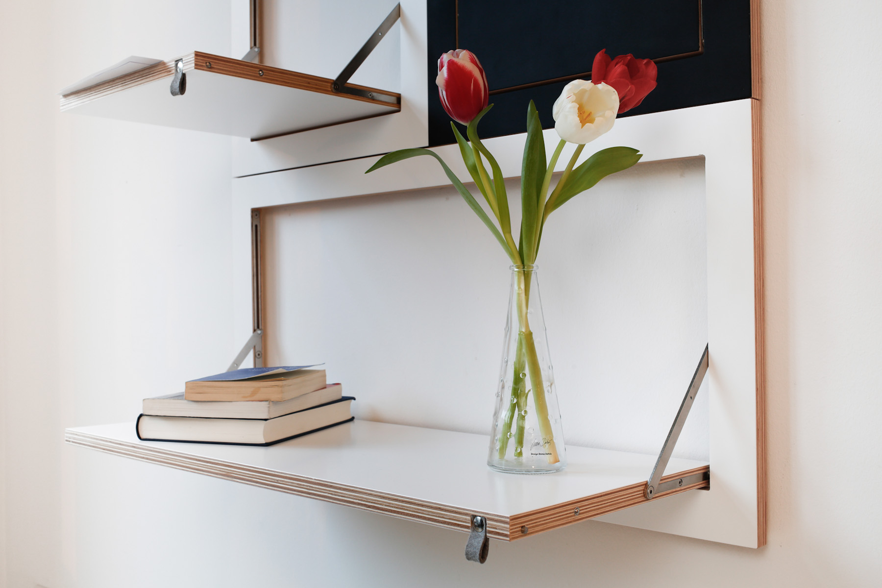 AMBIVALENZ // FLÄPPS - SHELF | 80X40-1 | WHITE