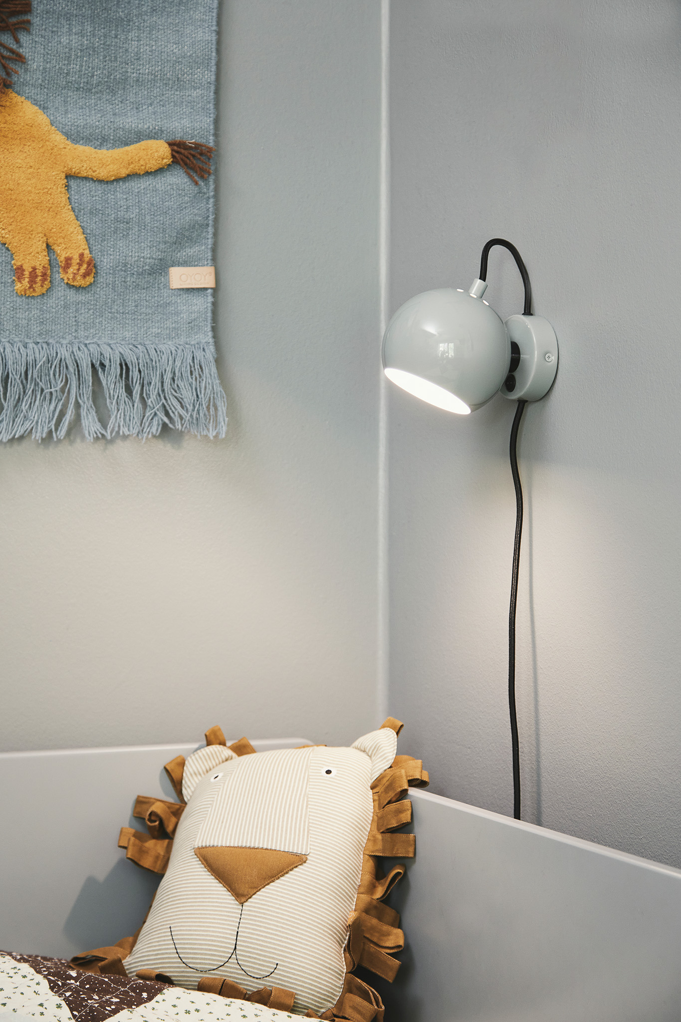 FRANDSEN // BALL WALL LAMP Ø12 EU - WANDLEUCHTE | MATT ANTIQUE BRASS