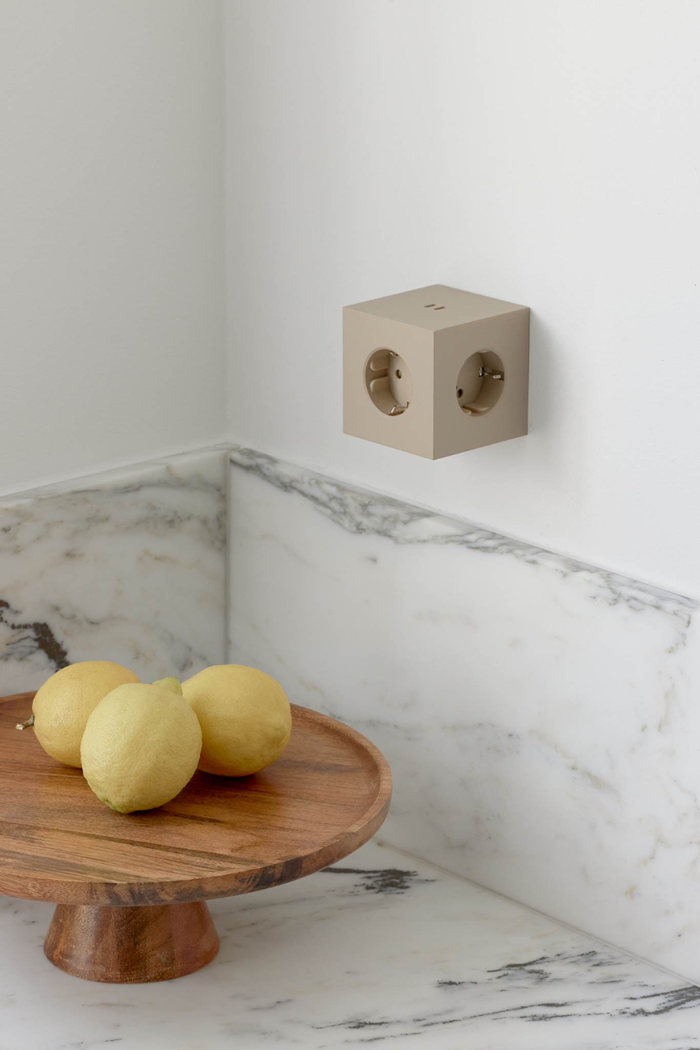 AVOLT // SQUARE 2 - SOCKET ADAPTER USB-C WALLMOUNT | BEIGE