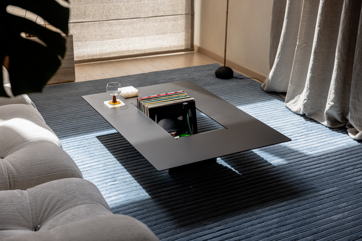 METALLBUDE // CUT - COFFEE TABLE | BLACK