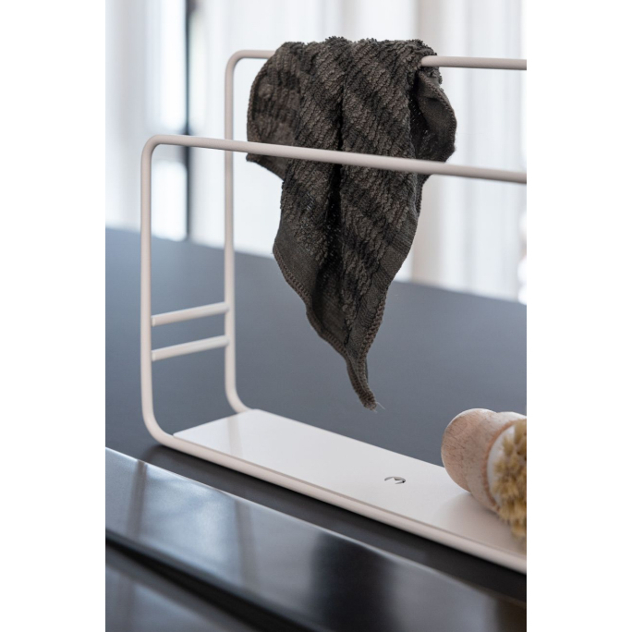 METALLBUDE // NIA - DISH TOWEL HOLDER - WHITE