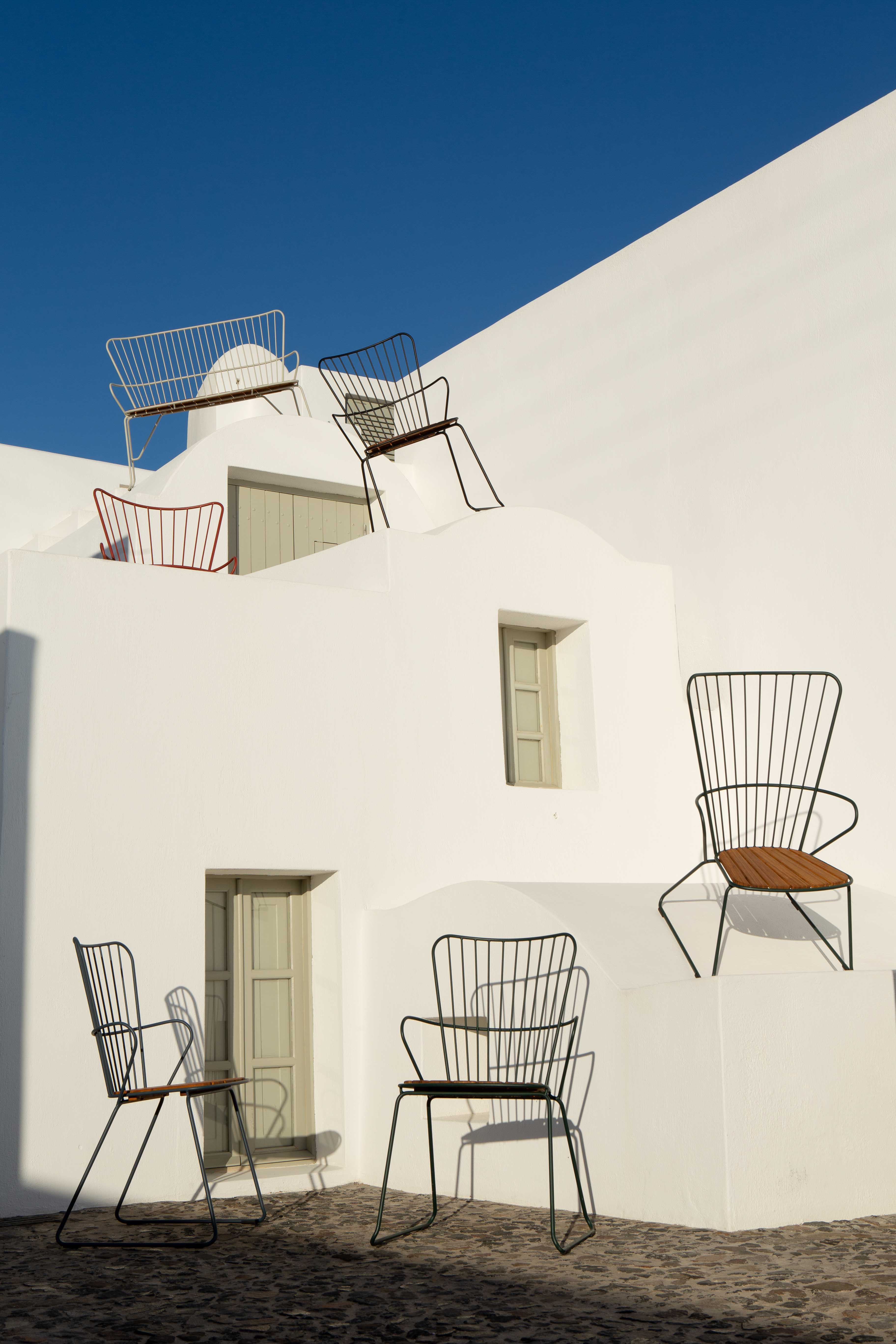 Houe // PAON Dining Chair - garden chair with armrest, Pine green