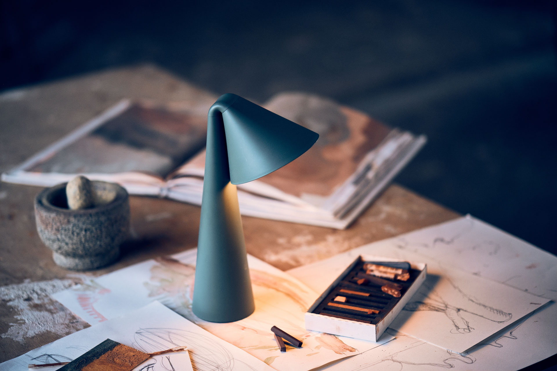 FRANDSEN // Ami Portable Lamp - Tischleuchte, sage green