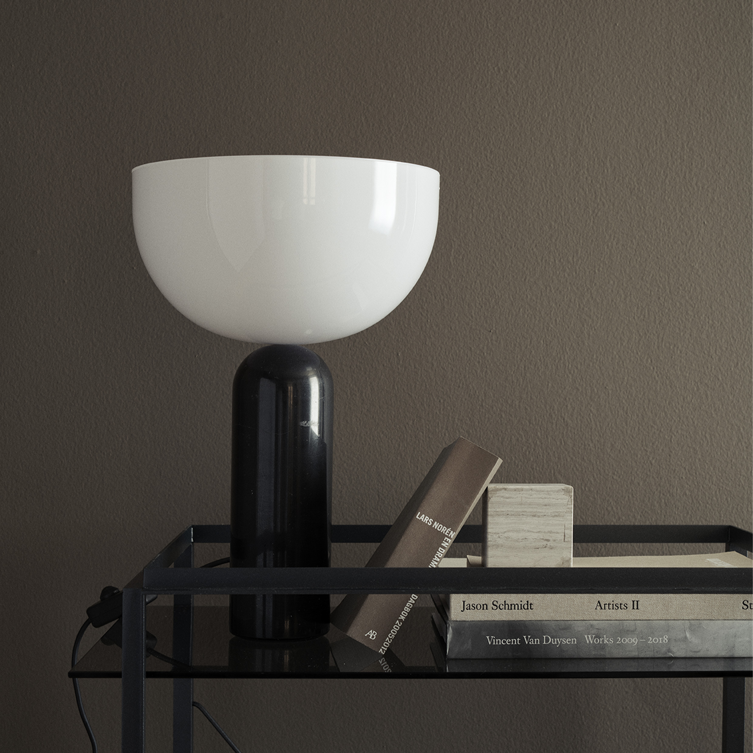 NEW WORKS // KIZU TABLE LAMP LARGE - TISCHLAMPE | 45 CM | SCHWARZ