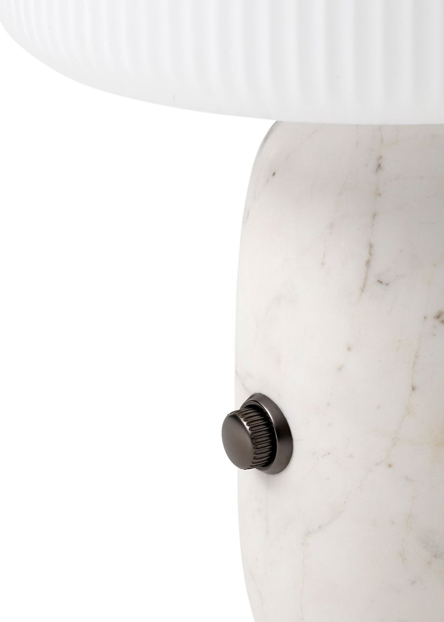 VIPP 592 // SCULPTURE TABLE LAMP | WHITE