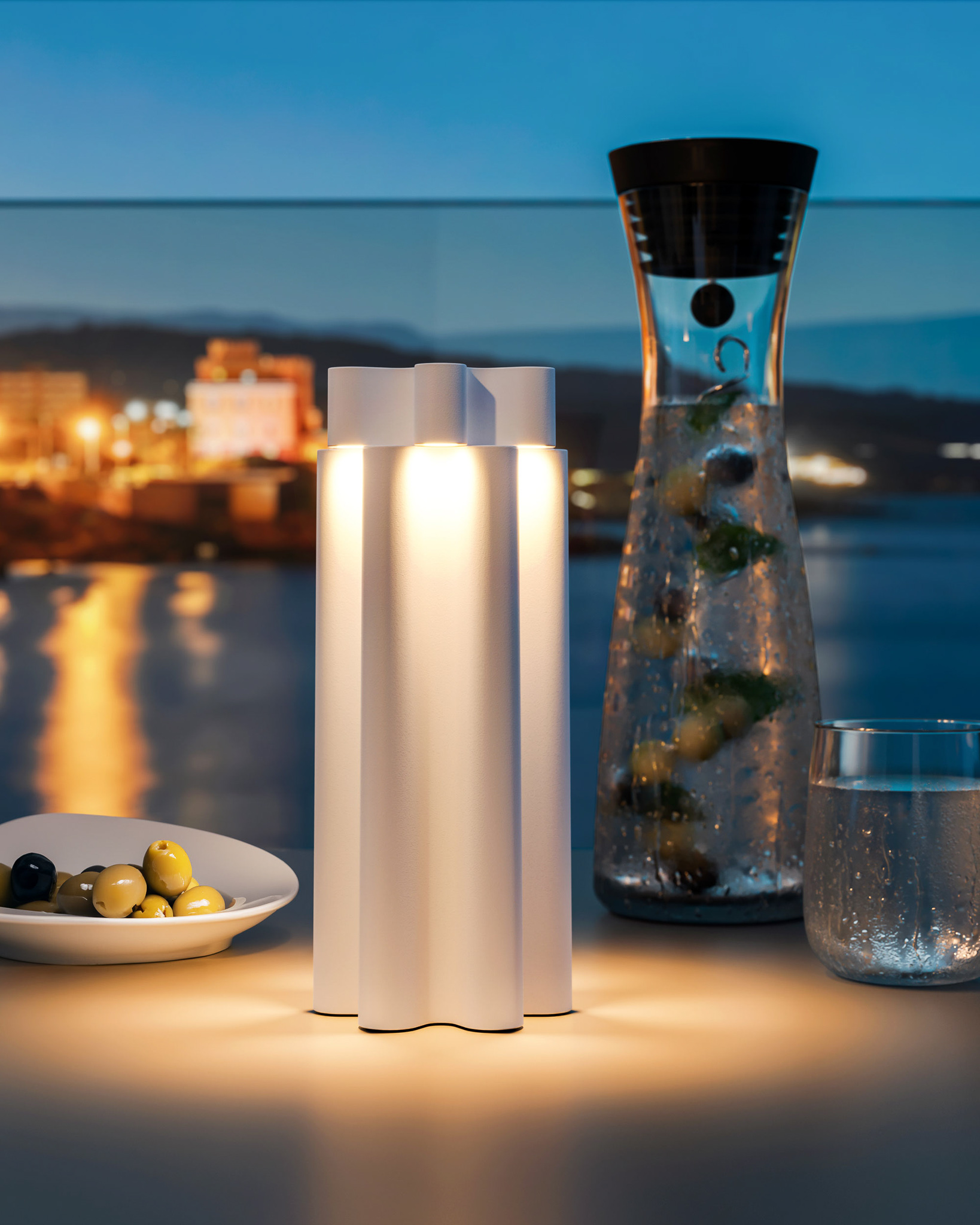 SOMPEX // EONO - BATTERY TABLE LAMP | BLACK