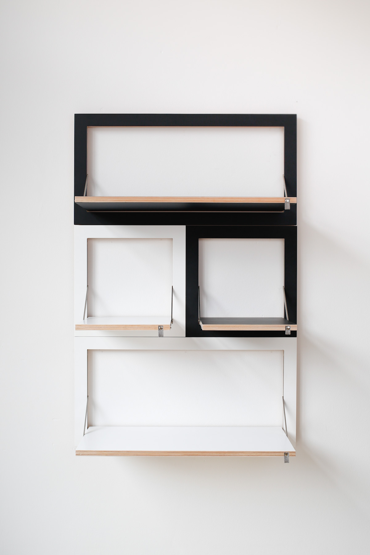 AMBIVALENZ // FLÄPPS - SHELF | 40X40-1 | WHITE