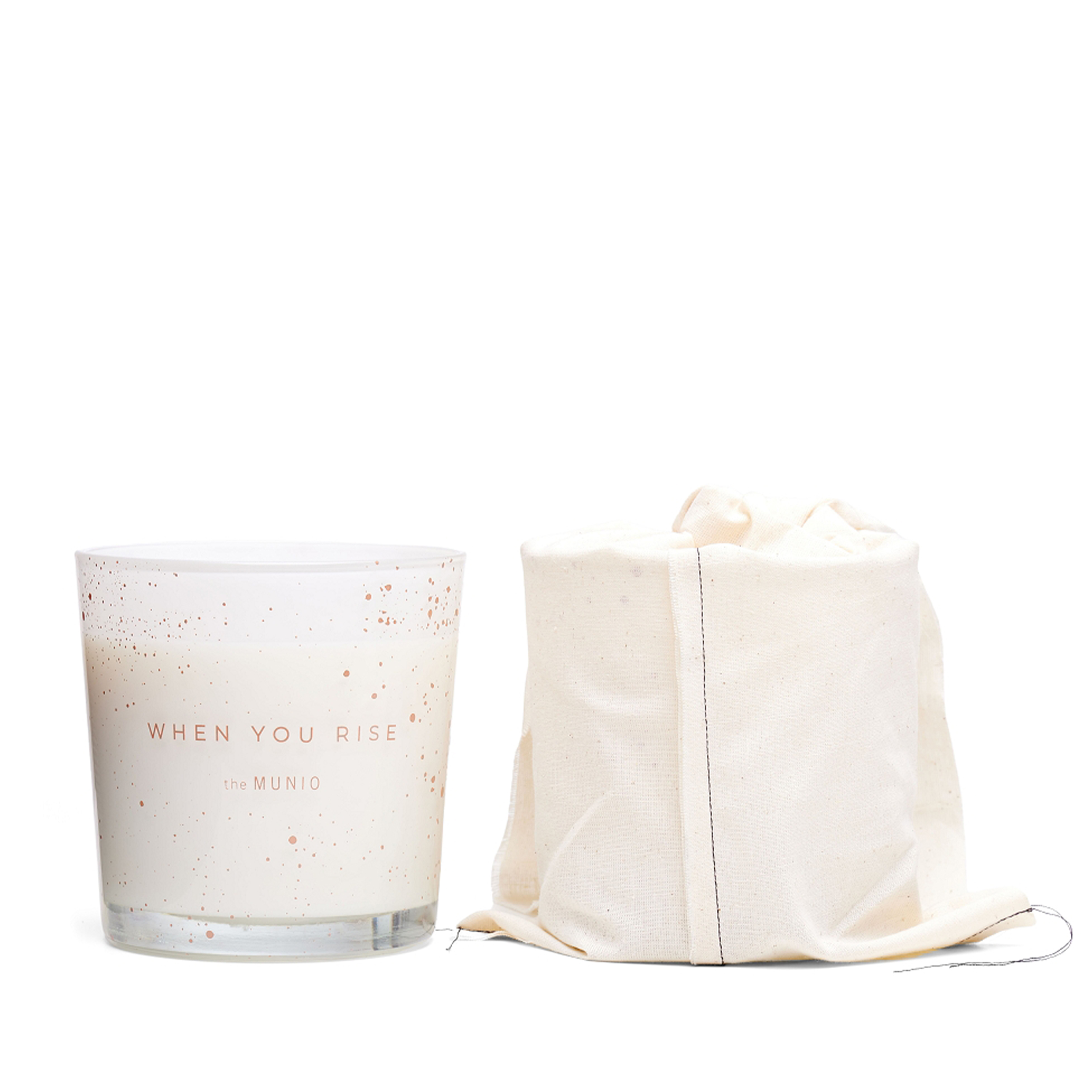 the MUNIO // WHEN YOU RISE - FLUENT CANDLE | 830 ML | WHITE
