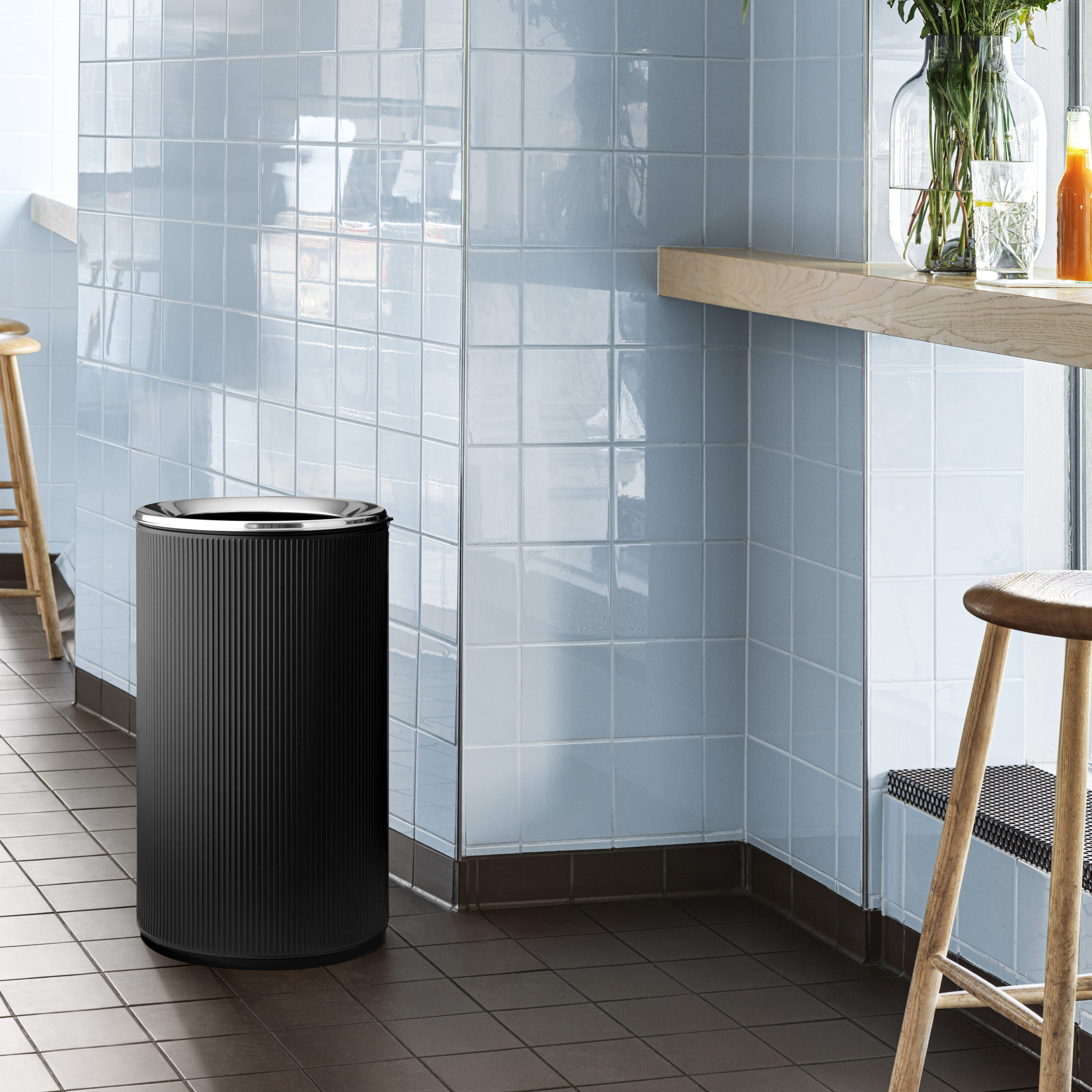 VIPP 19 // OPEN TOP BIN - 60 L, BLACK WITH POLISHED LID