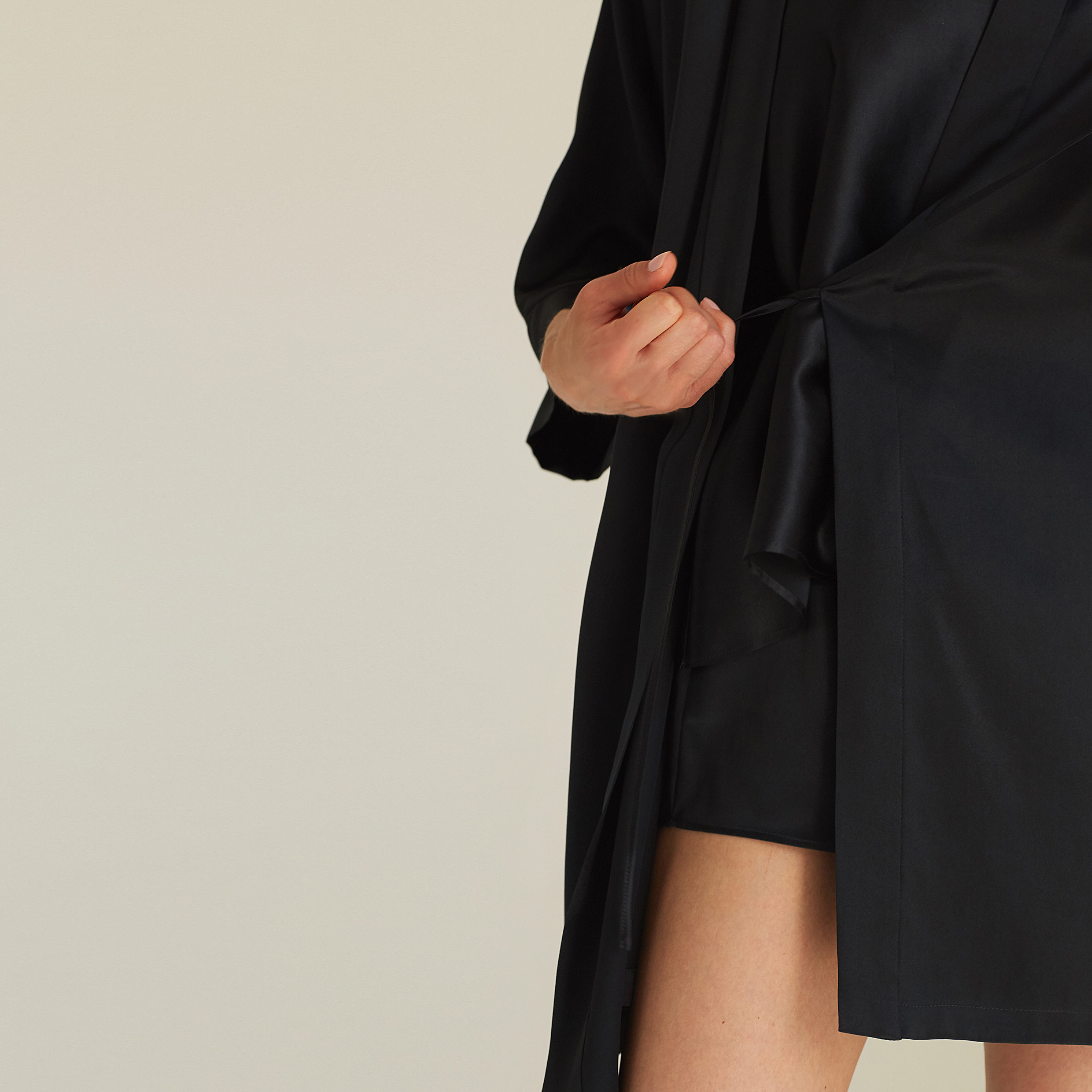 BY DARIIA DAY // ROBE - SILK COAT | BLACK