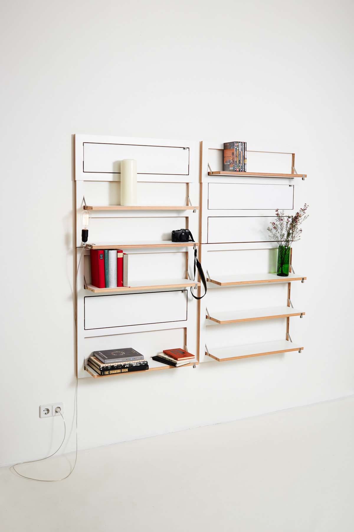 AMBIVALENZ // FLÄPPS - SHELF | 80X80-3 | WHITE