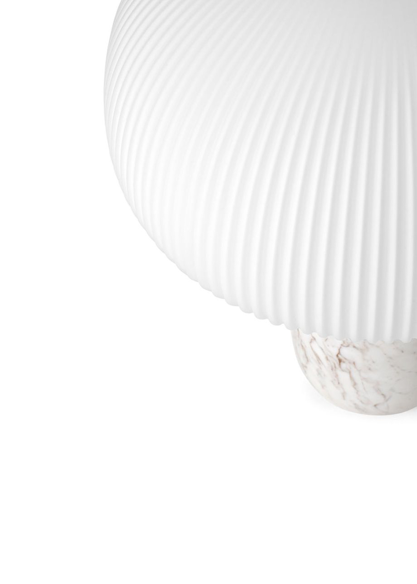 VIPP 592 // SCULPTURE TABLE LAMP | WHITE