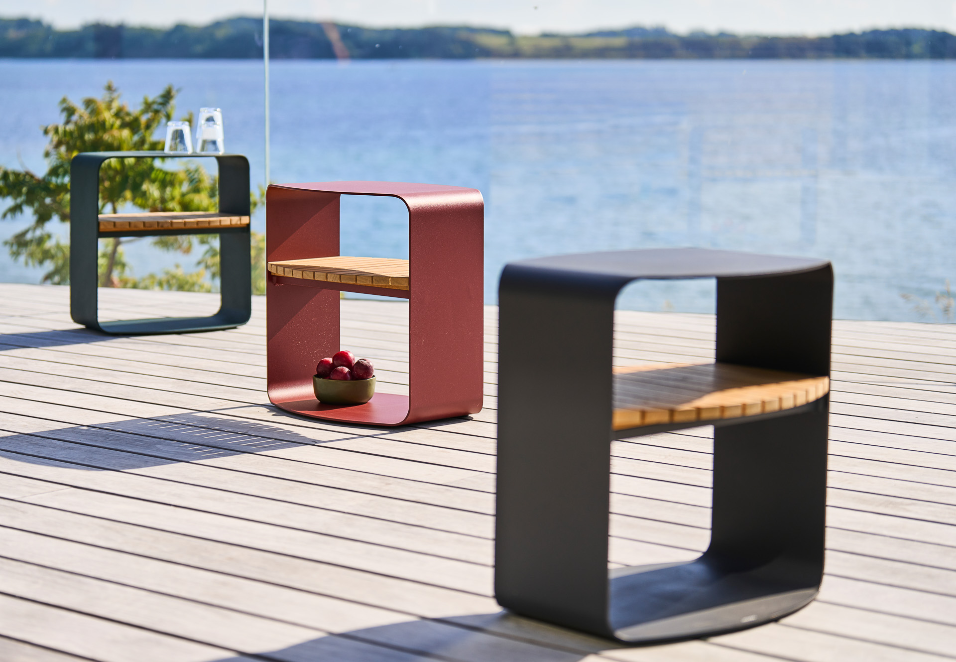 MINDO // MINDO 109 SIDE TABLE 48X35 | DARK GREY