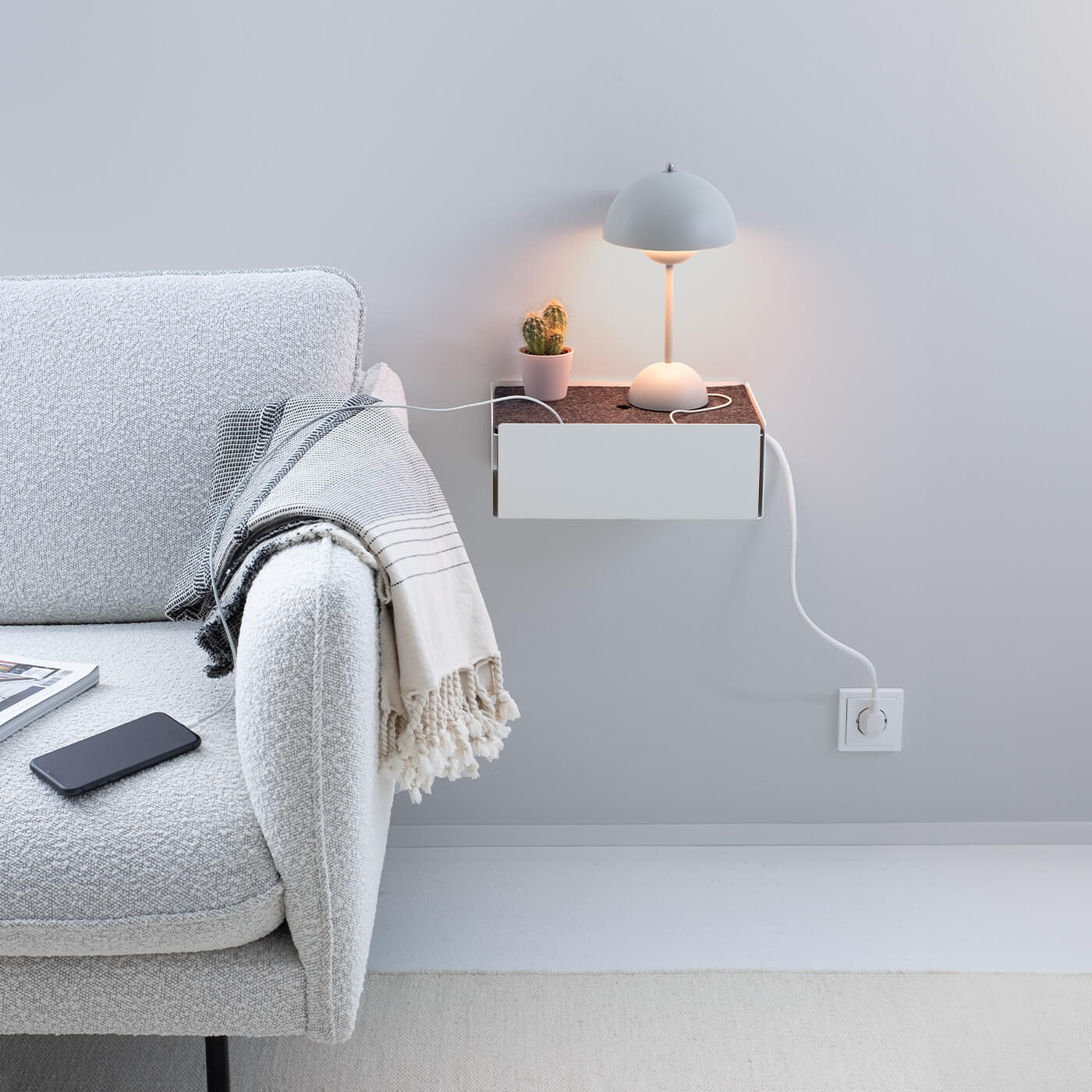 KONSTANTIN SLAWINSKI // CHARGE-BOX - BODY WHITE | FELT GREY