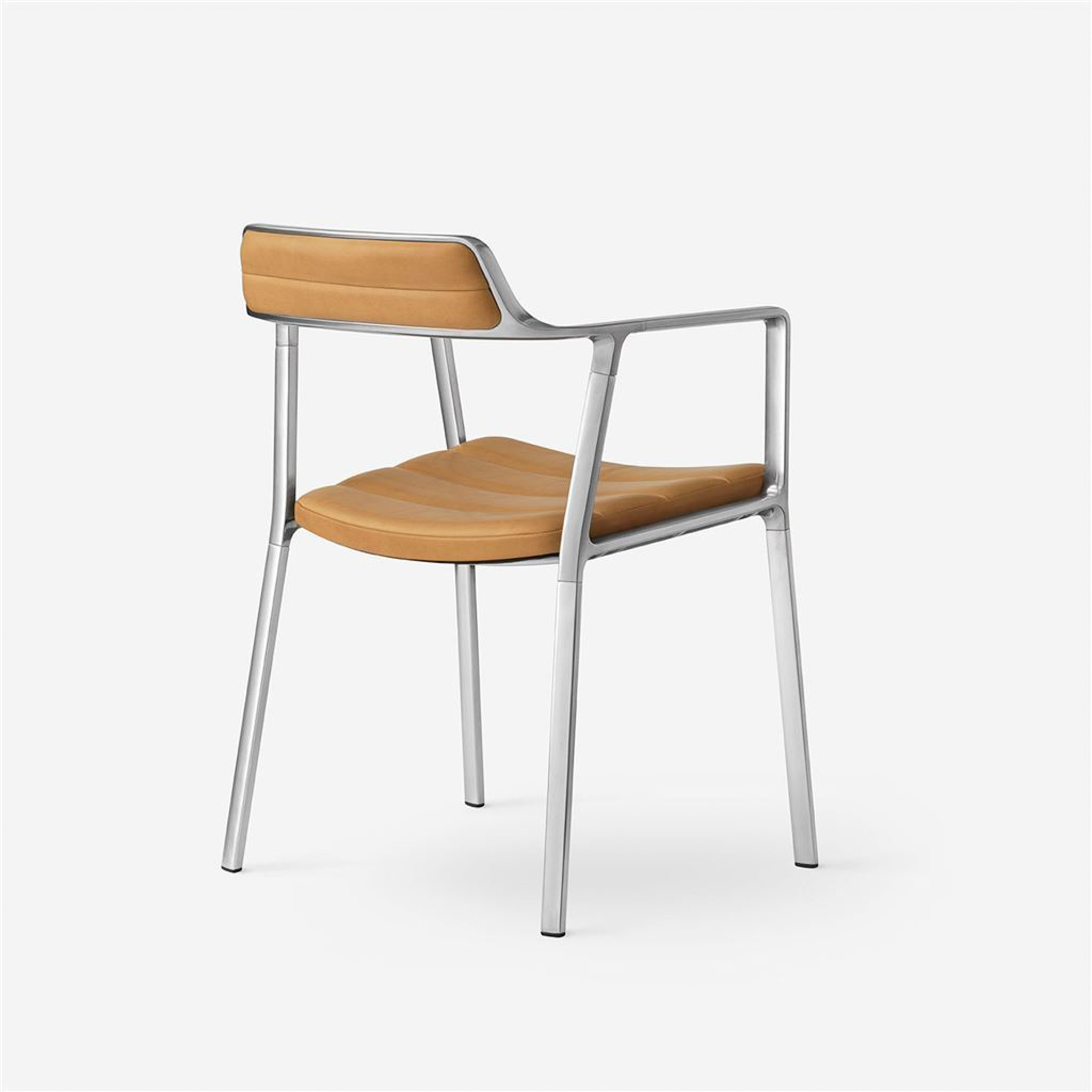 VIPP 451 // CHAIR - POL. FRAME, LEATHER SAND