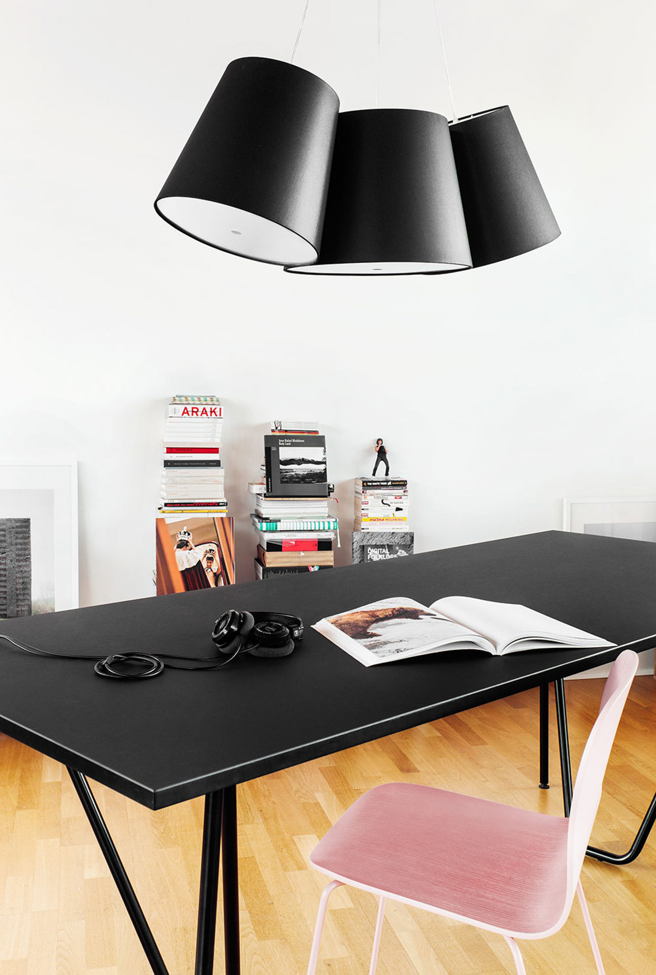 frauMaier // Cluster (3 shades) - Pendant lamp, black