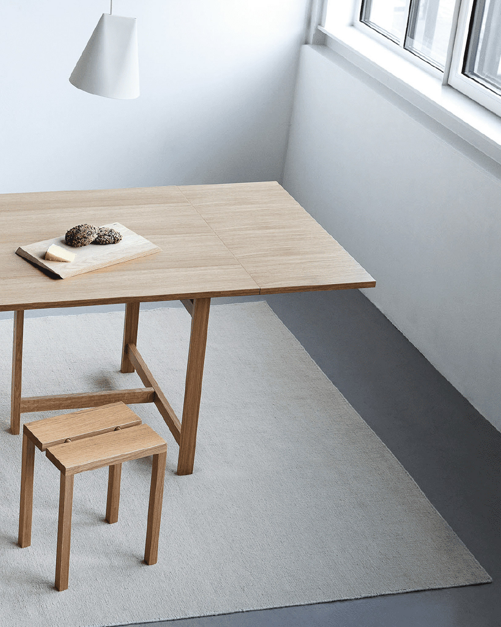 MOEBE // DINING TABLE - 2020 x 90 CM | OAK