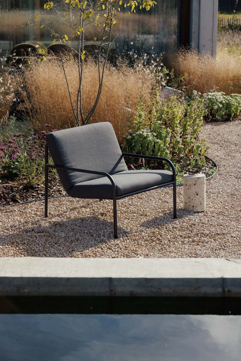 METALLBUDE // DIEGO - LOUNGE CHAIR | OUTDOOR | BLACK/GRAPHITE