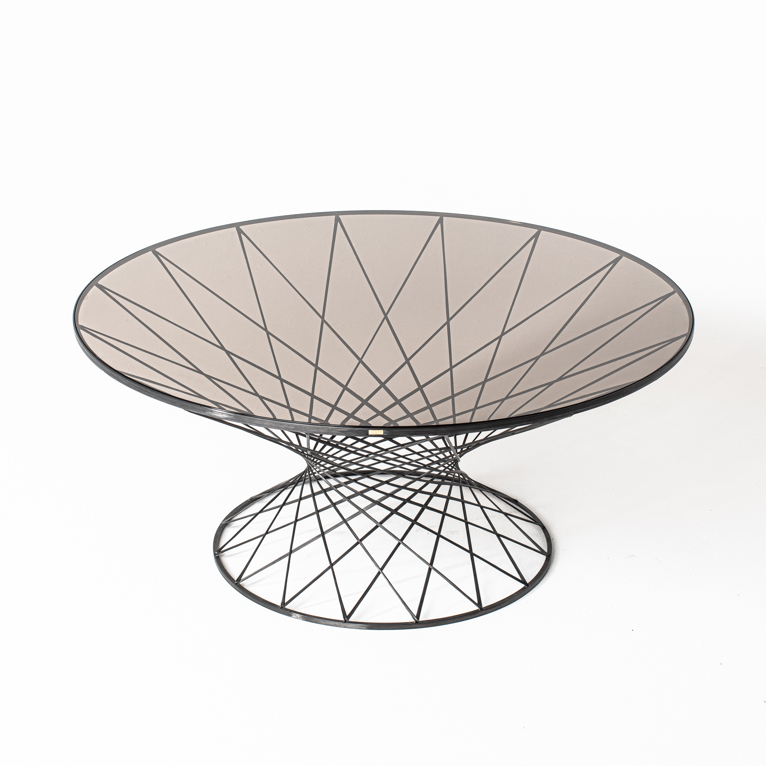 LINITY // TARAZED - LOUNGE TABLE | CARBON | BLACK