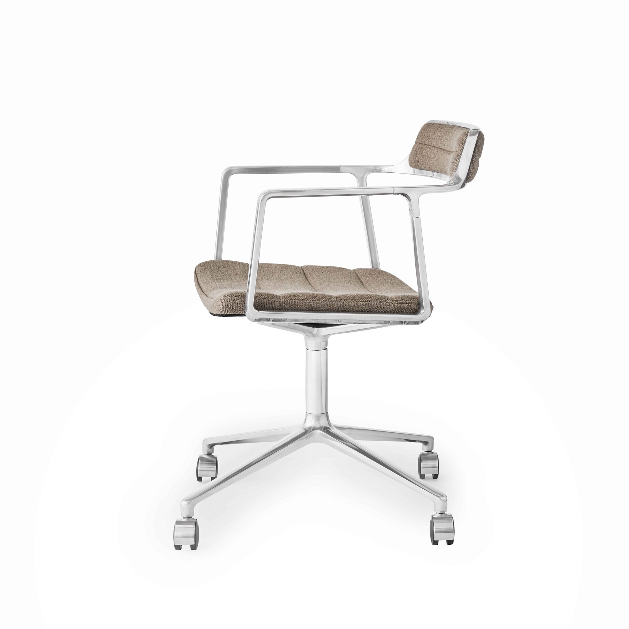 VIPP 452 // SWIVEL CHAIR - SAND TEXTILE, POLISHED FRAME, CASTERS