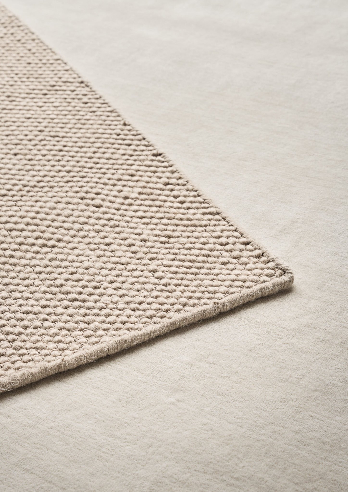 VIPP 143 // TEPPICH - 200X300 | DARK BEIGE