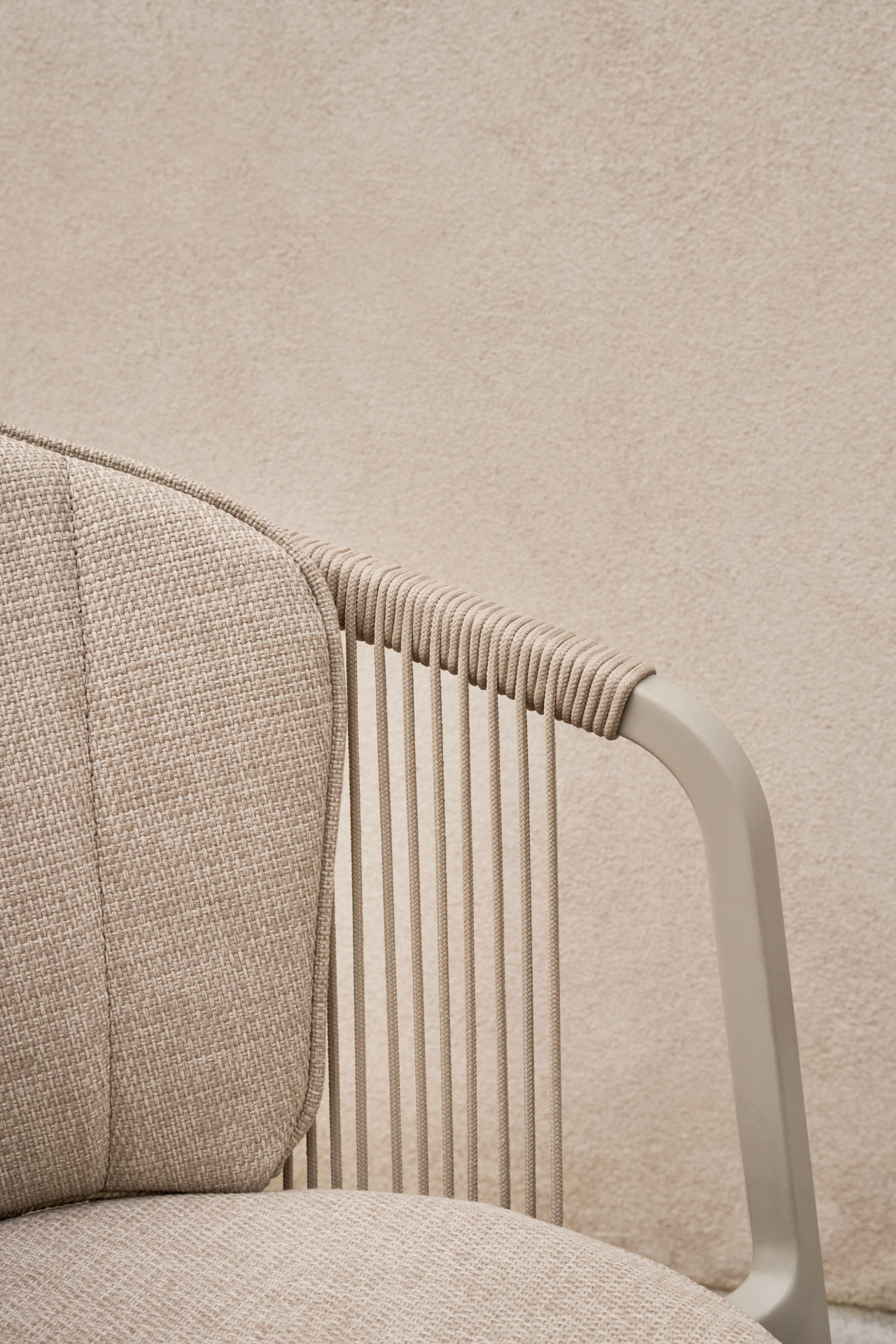 Vipp 710 // LAGRASSE Chair - Gartenstuhl, dune sand